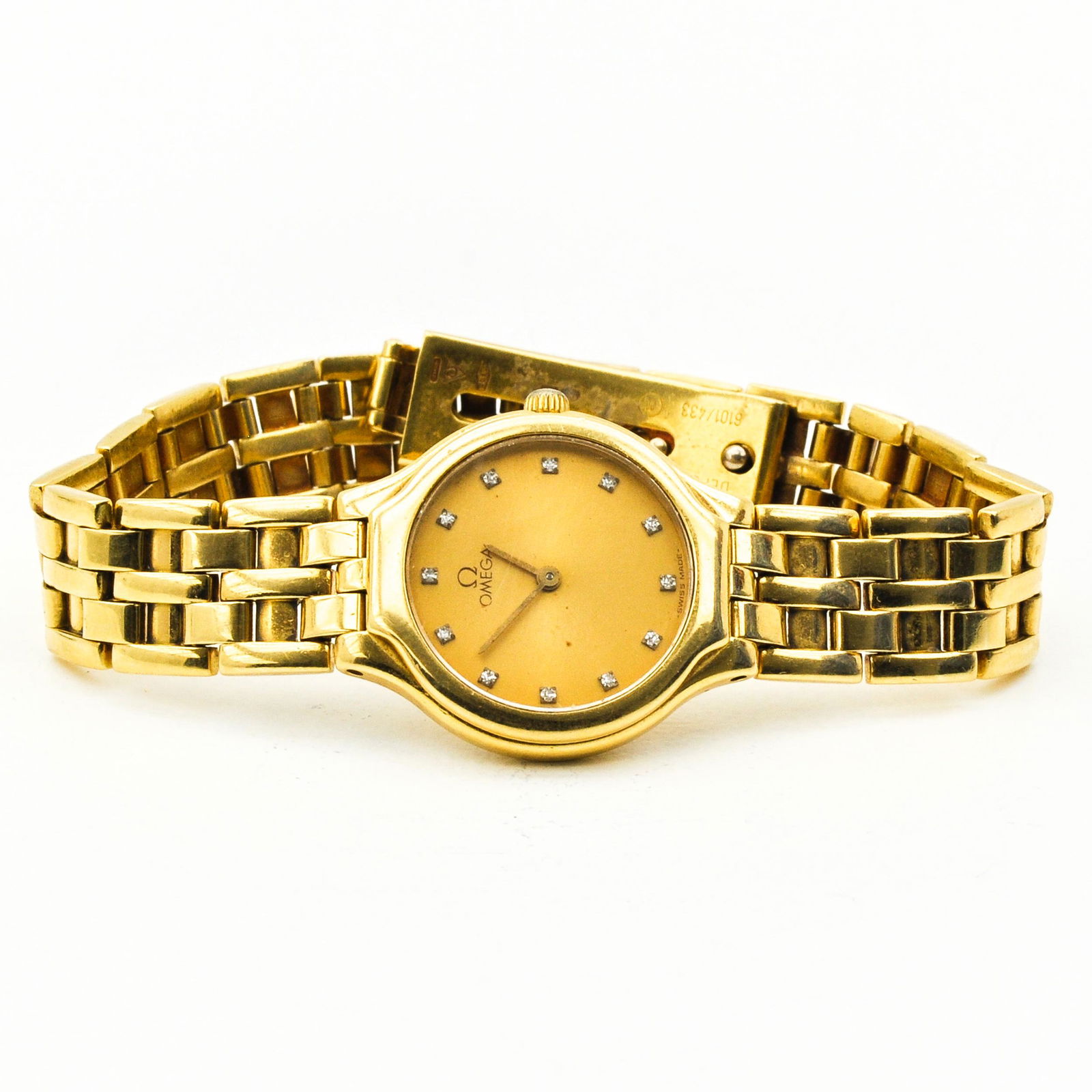 A Ladies 18KG Omega Watch (1 of 2)