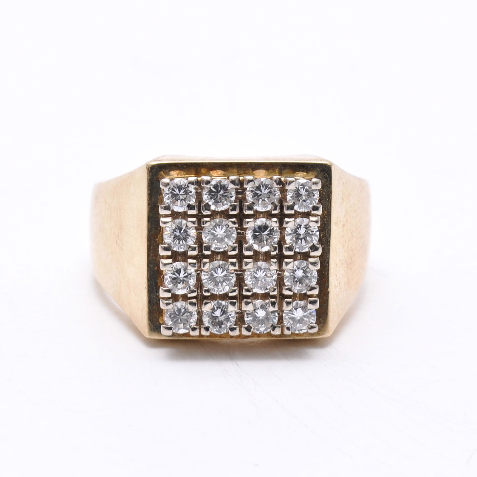 A Mens 14KG Diamond Ring (1 of 2)
