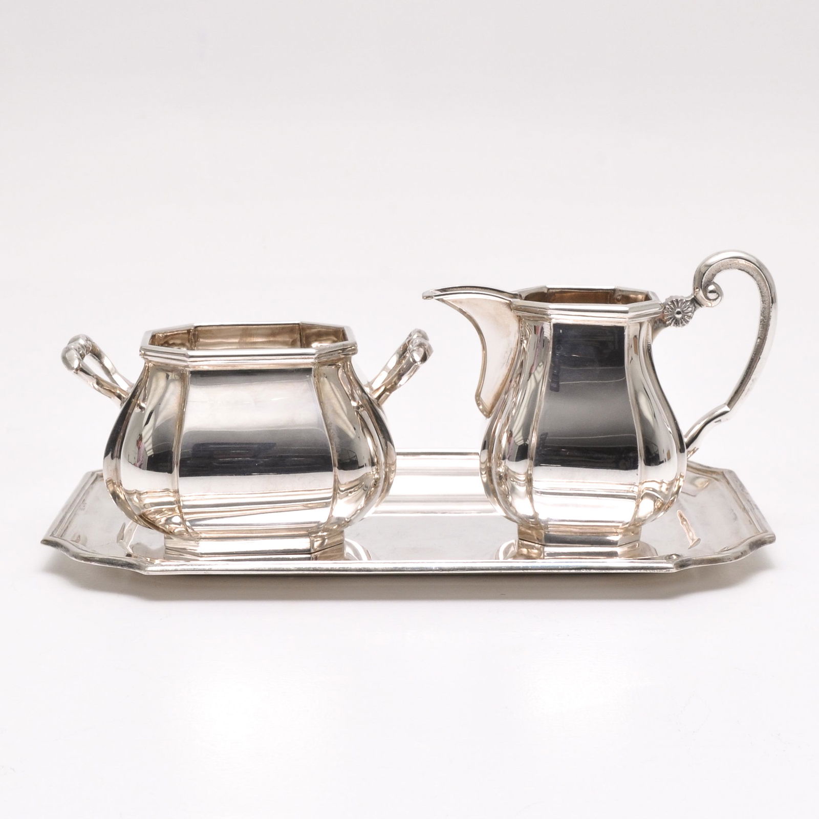 A 3 Piece Dutch Silver Milk and Sugar Set (1 of 7)