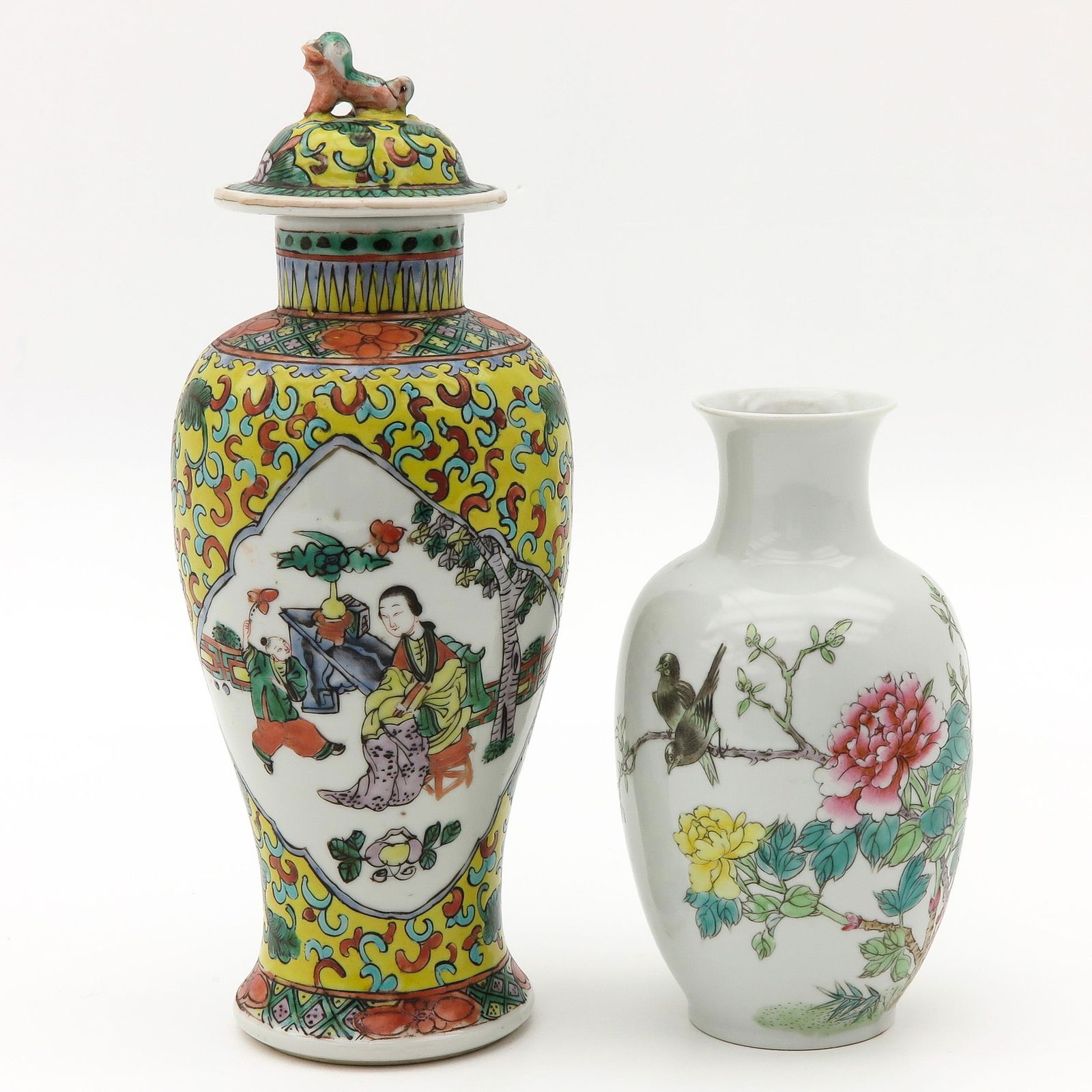 A Lot of 2 Vases (1 of 10)