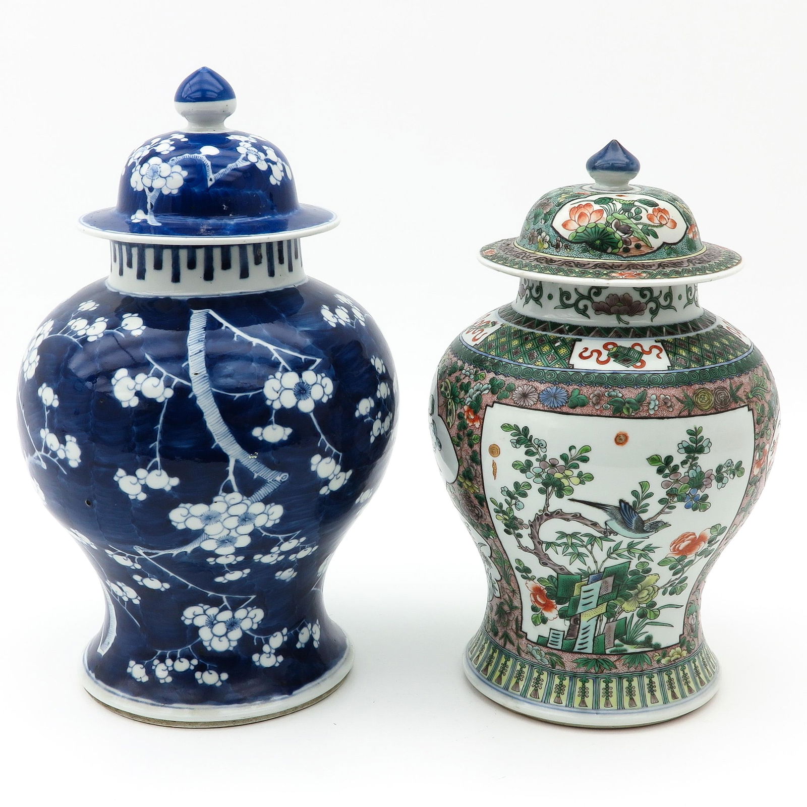 A Lot of 2 Helmet Jars (1 of 10)