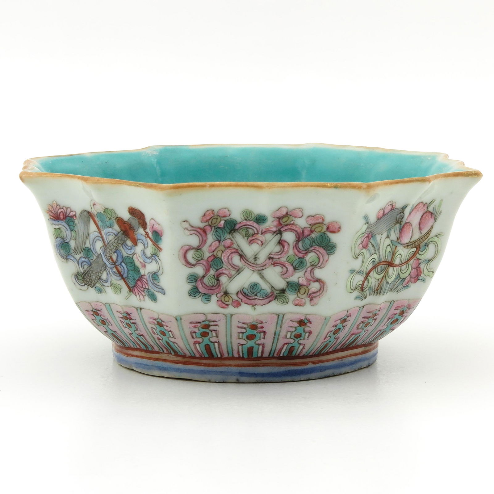 A Famille Rose Altar Dish (1 of 9)