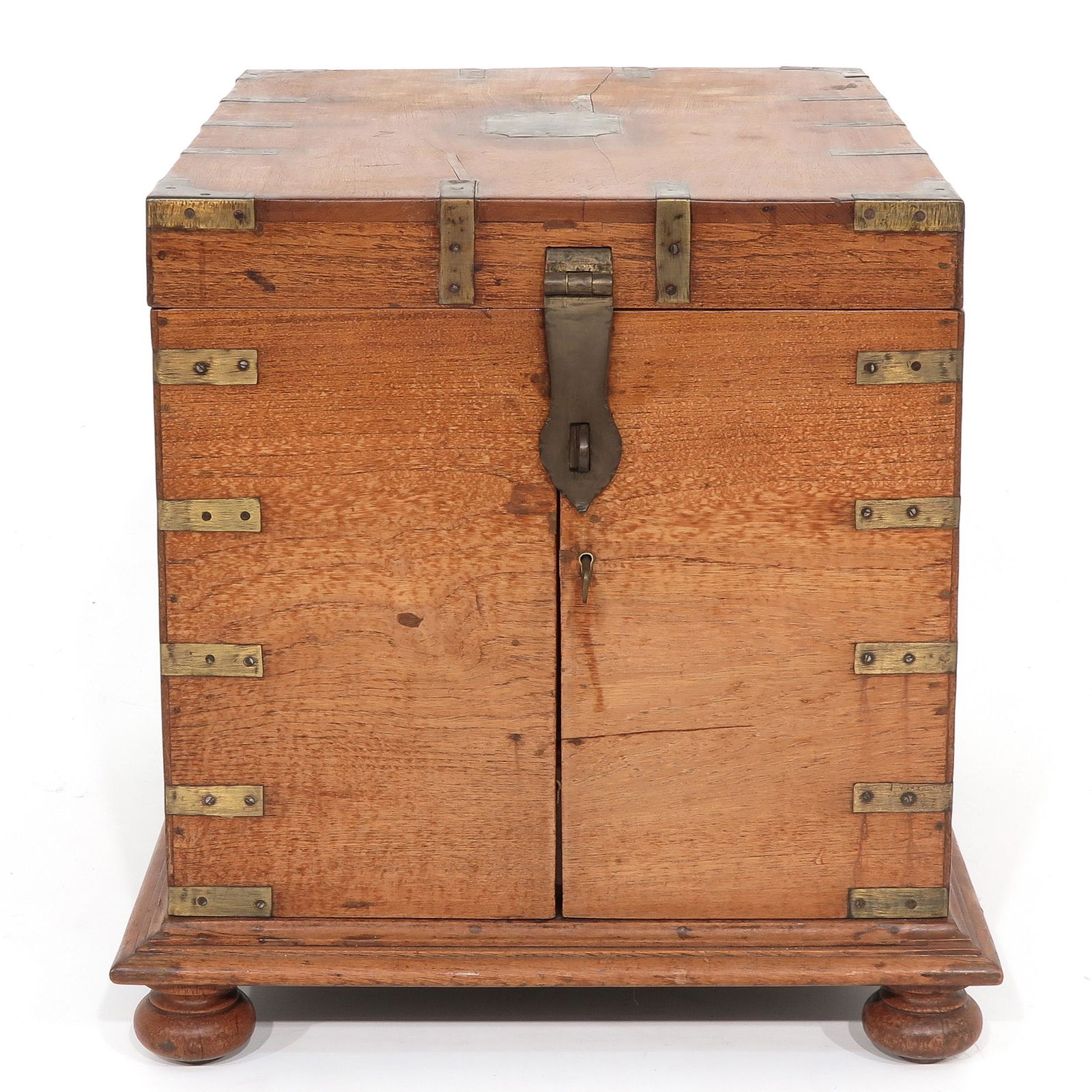 A Ship's Doctor's Box (1 of 10)