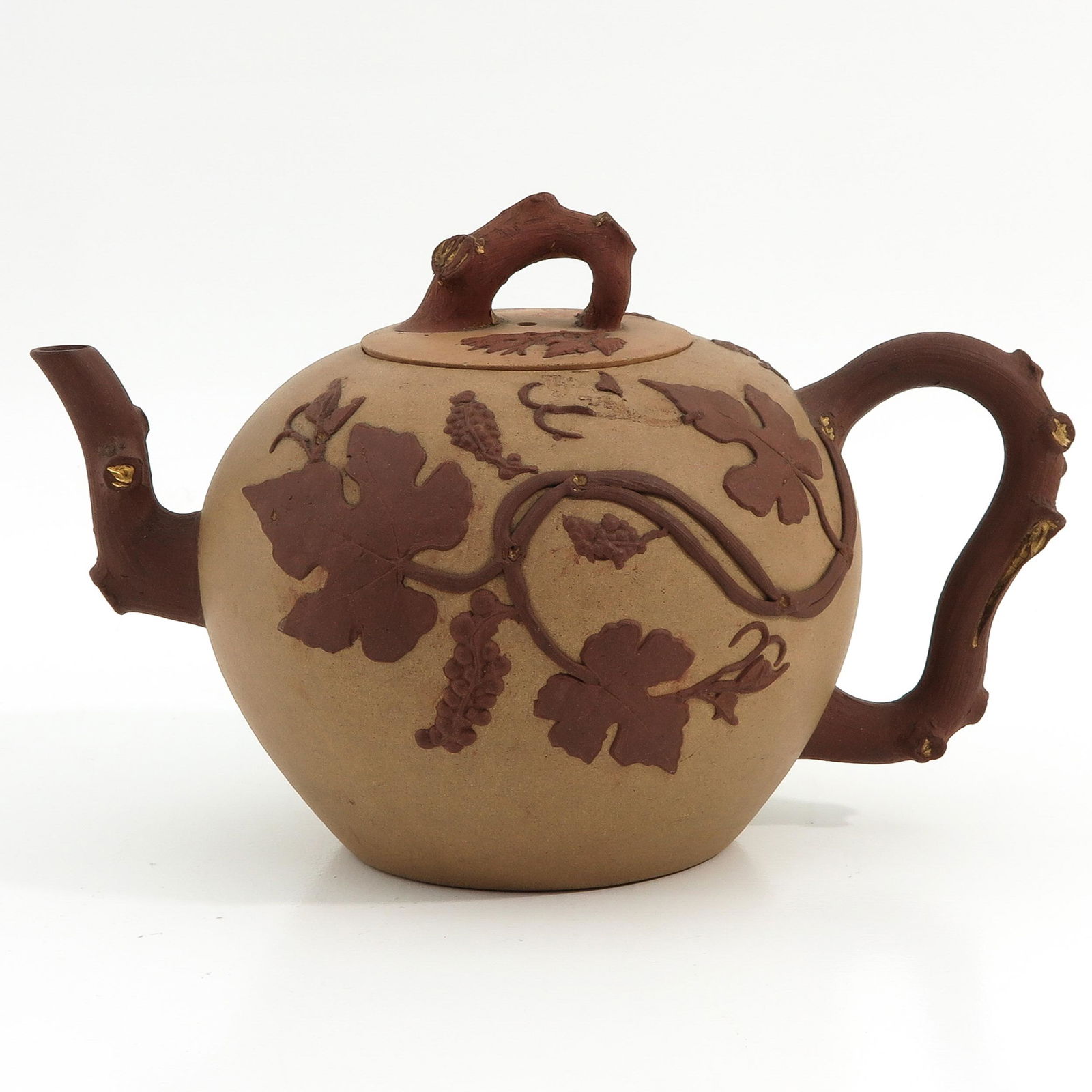 A Yixing Teapot (1 of 9)