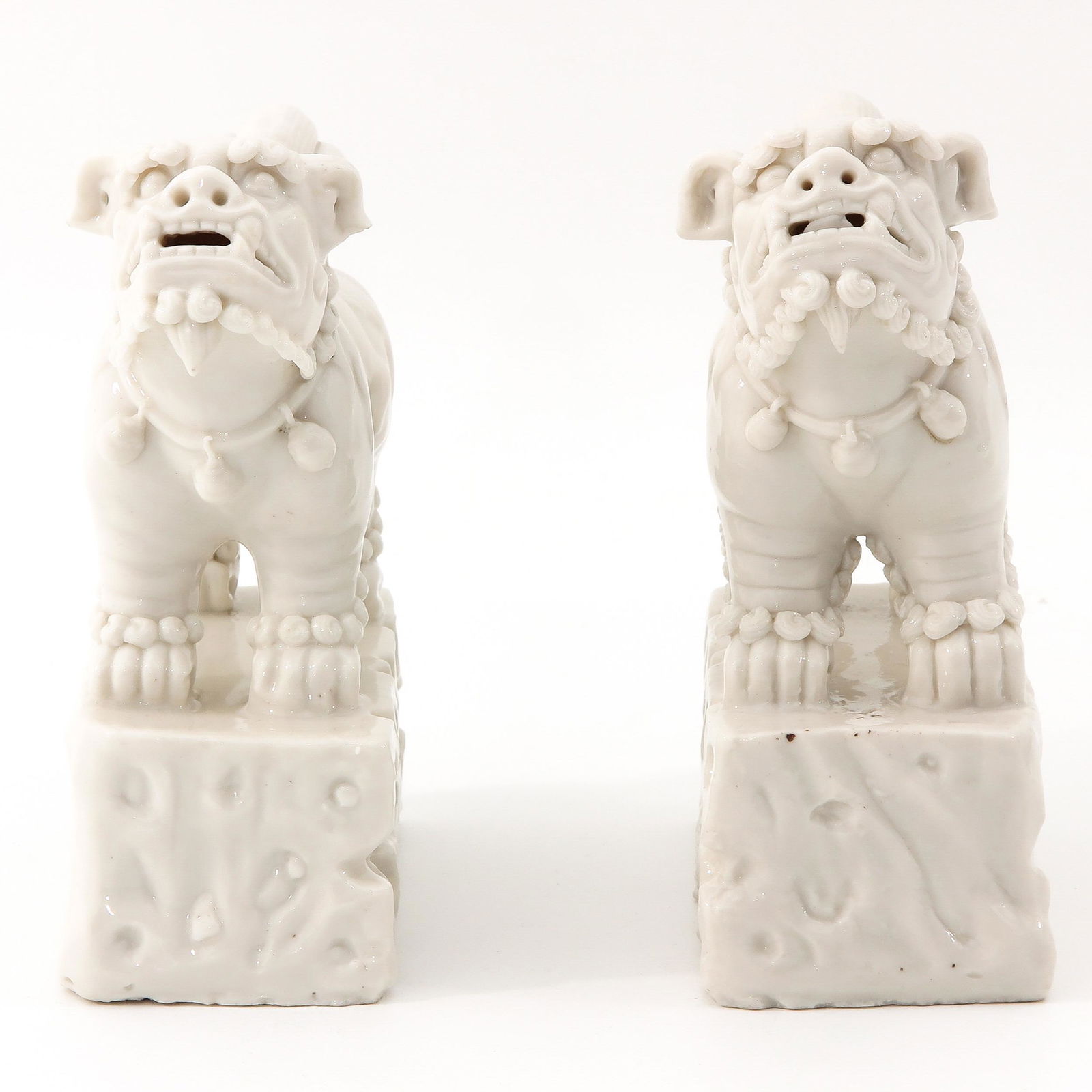 A Pair of Temple Lions (1 of 9)