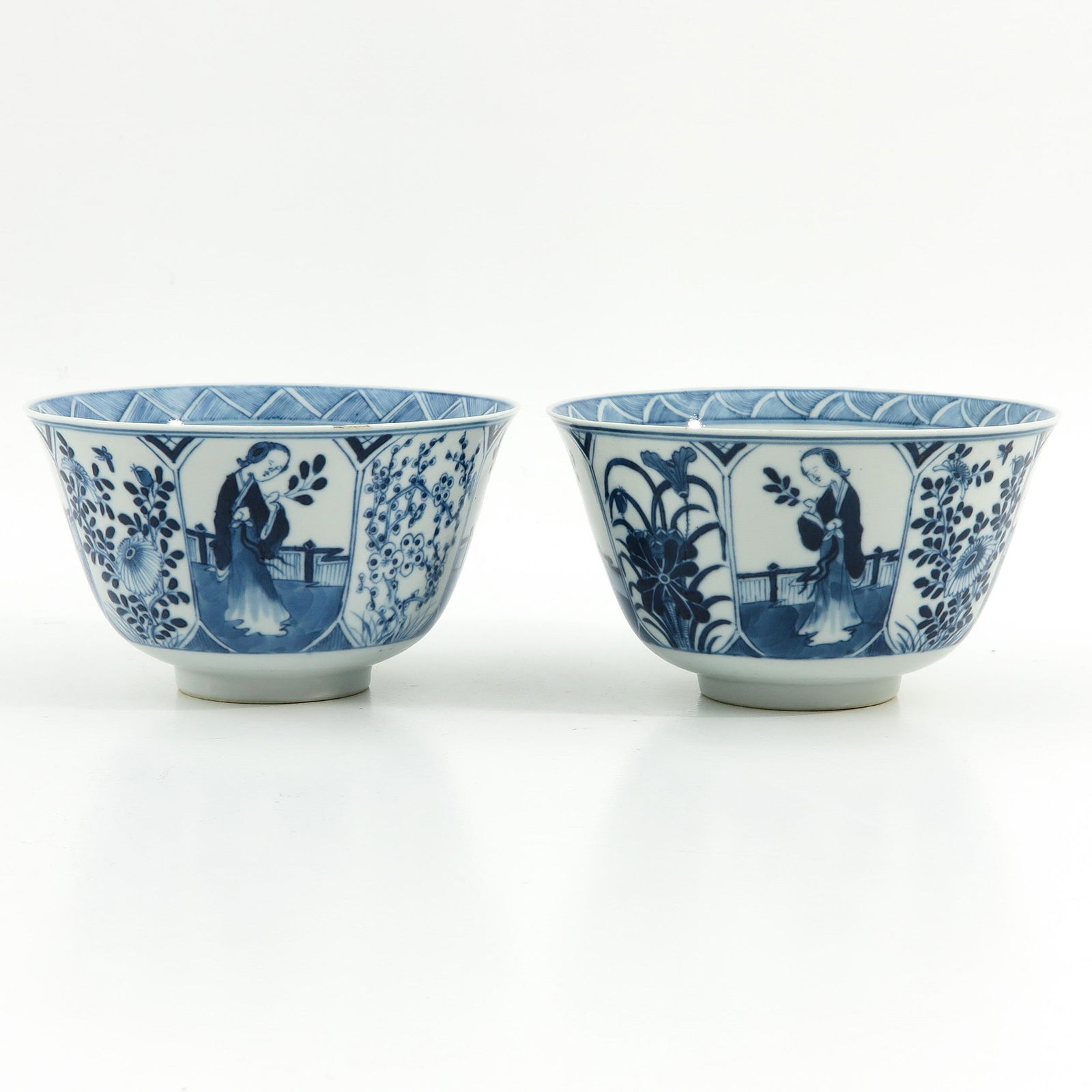 A Pair of Blue and White Bowls (1 of 9)