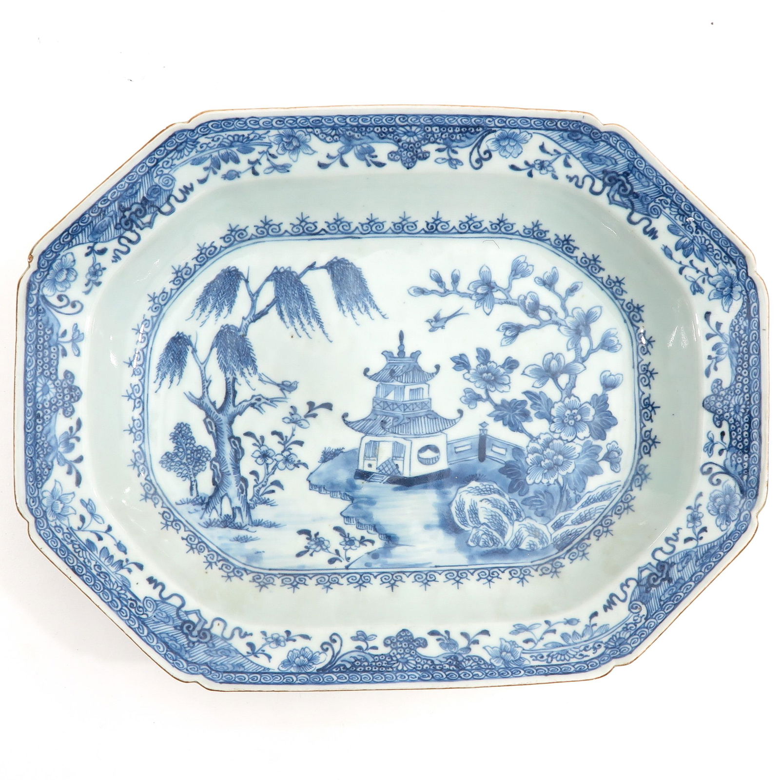 A Blue and White Serving Dish (1 of 7)