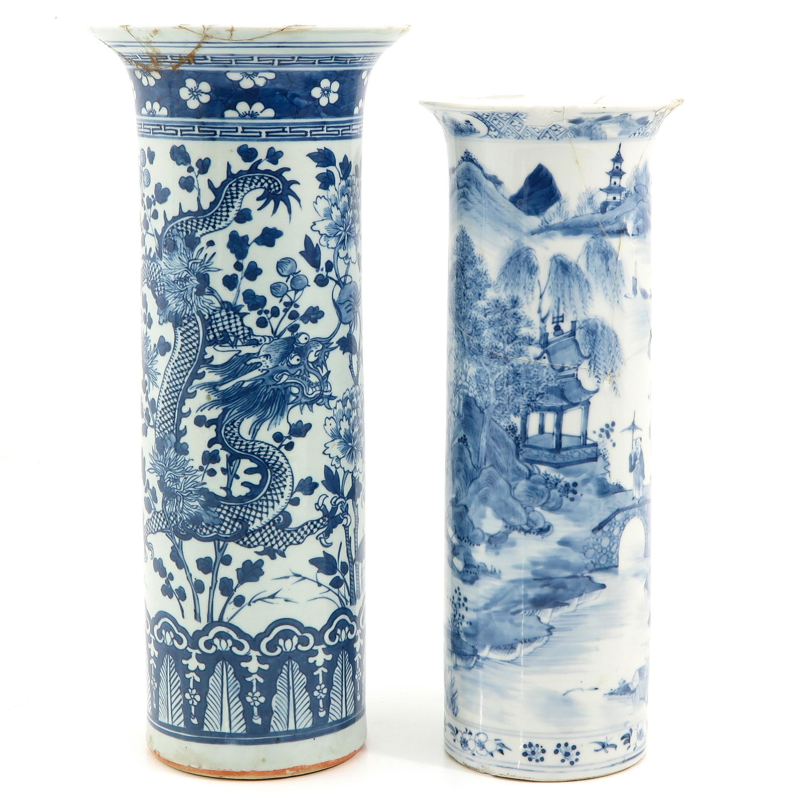 A Lot of 2 Blue and White Vases (1 of 10)