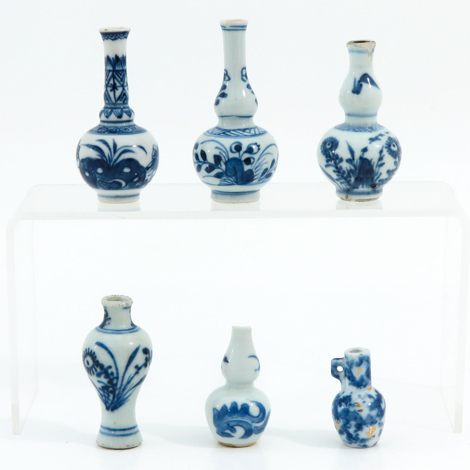 A Collection of 6 Miniature Vase (1 of 10)