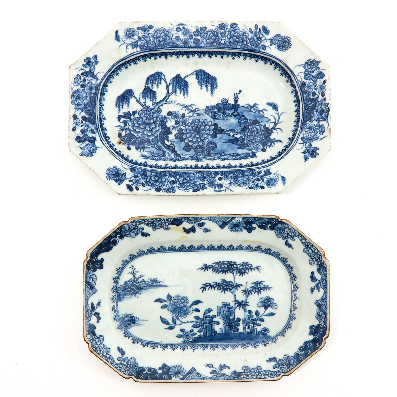 A Lot of 2 Serving Trays (1 of 9)