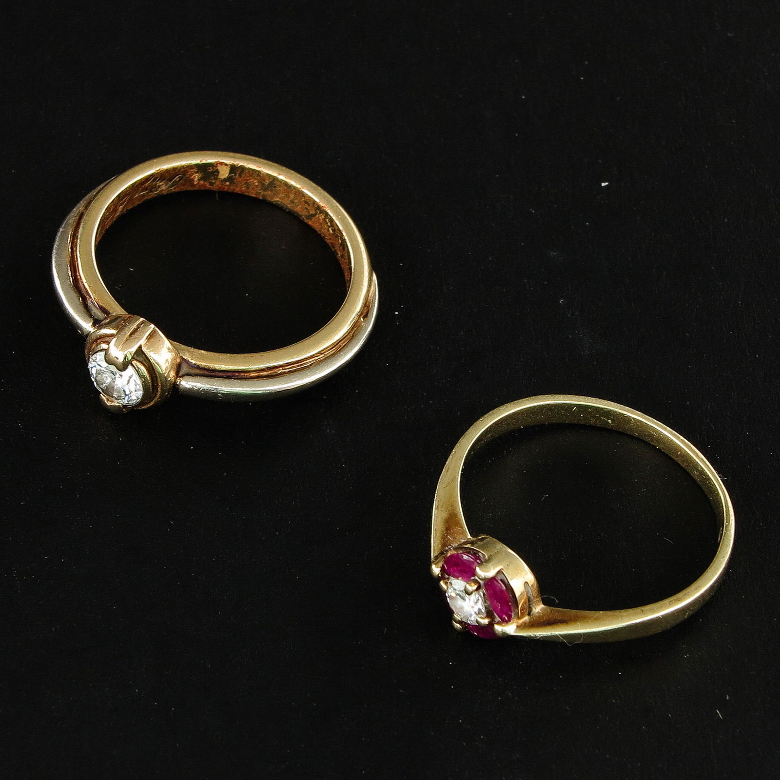 A Lot of 2 Ladies Diamond Rings (1 of 1)