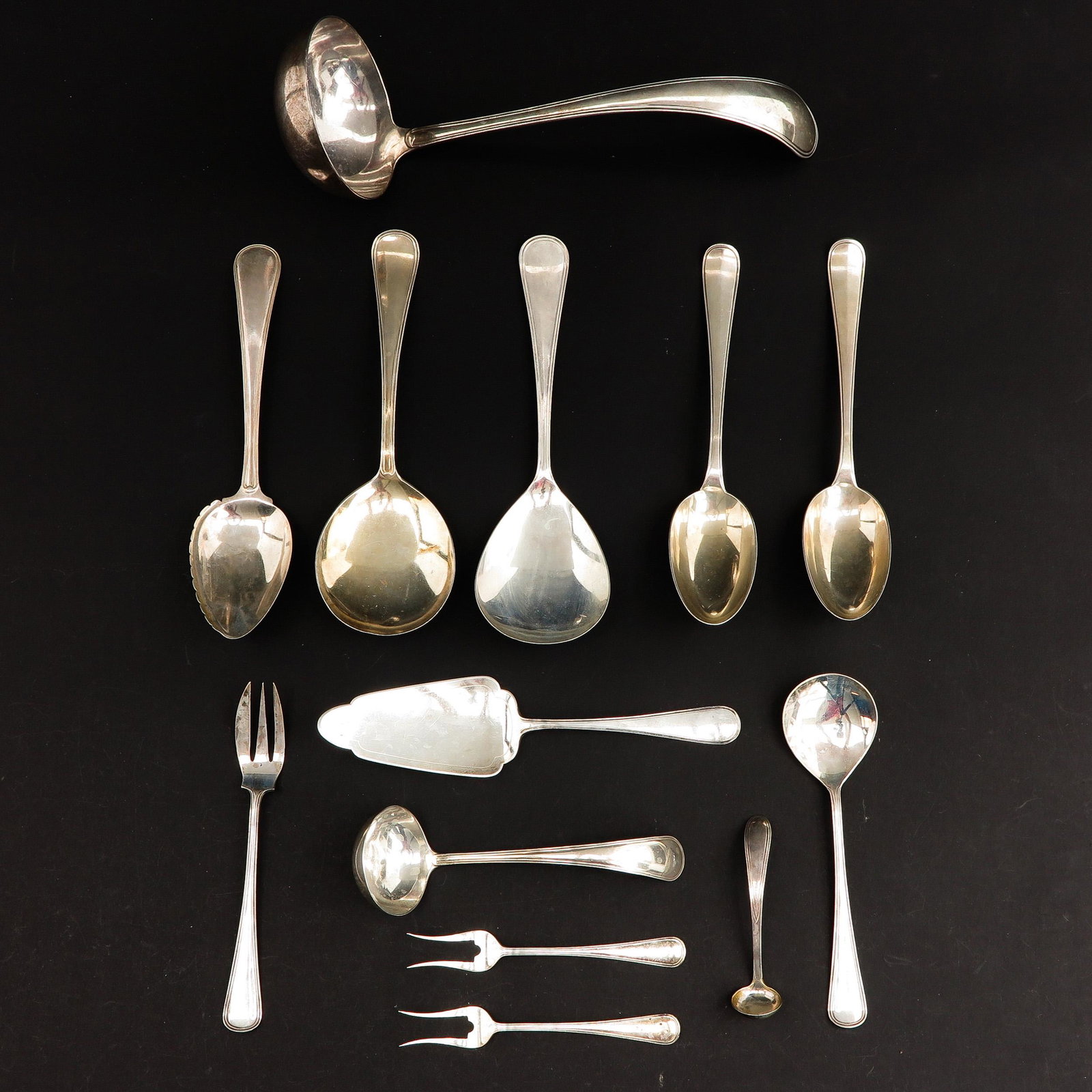 A Lot of Dutch Silver: Approximately 800 gram.