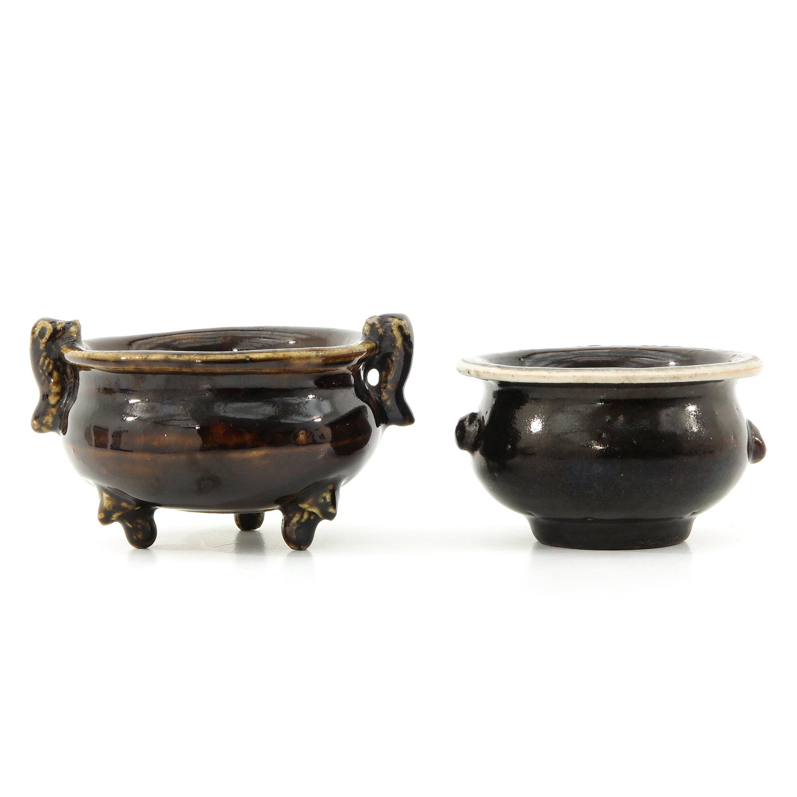 A Lot of 2 Censers: Both in brown glaze, largest censer is 12 cm. in diameter.