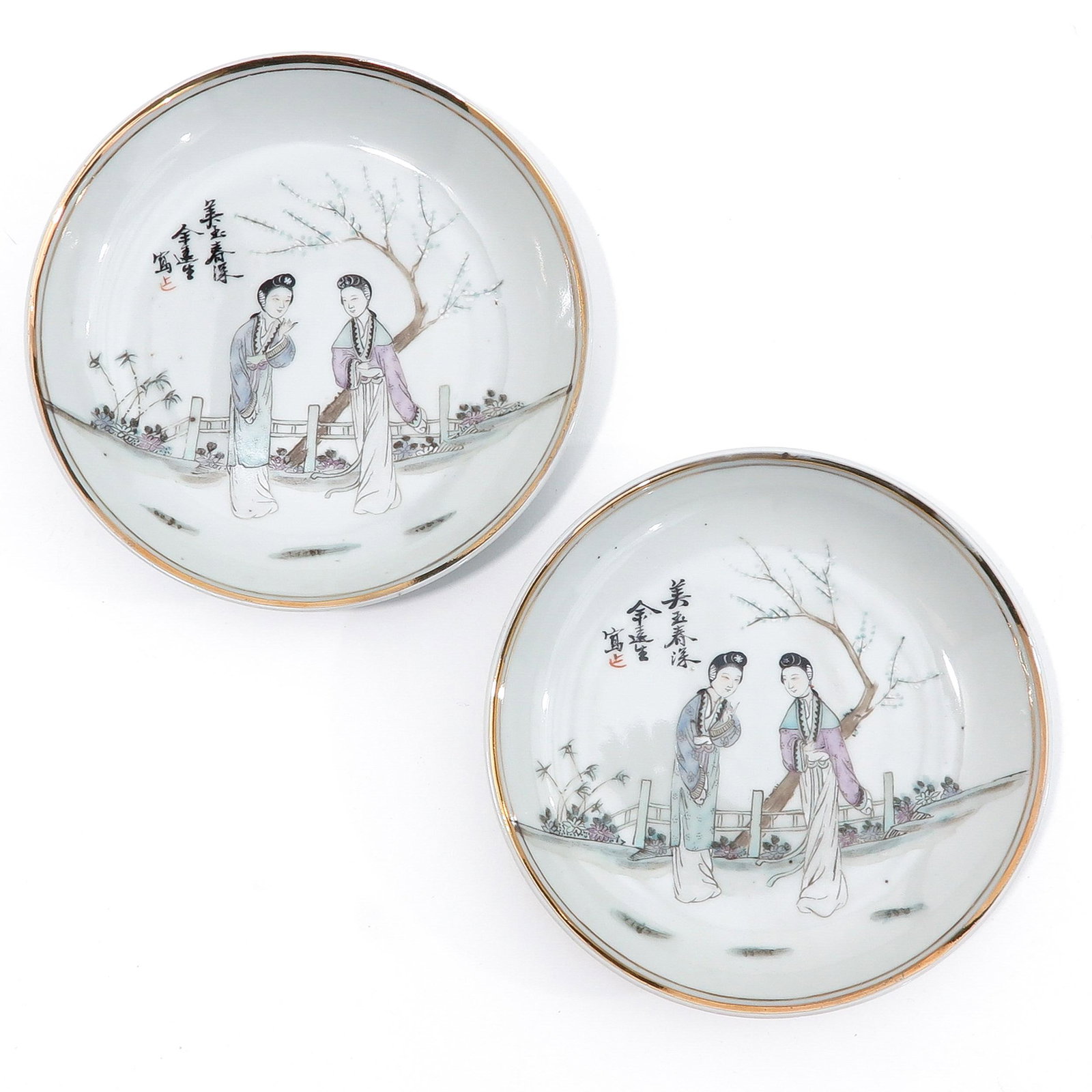 A Pair of Republic Plates: Depicting Chinese ladies in garden, 16 cm. in diameter.