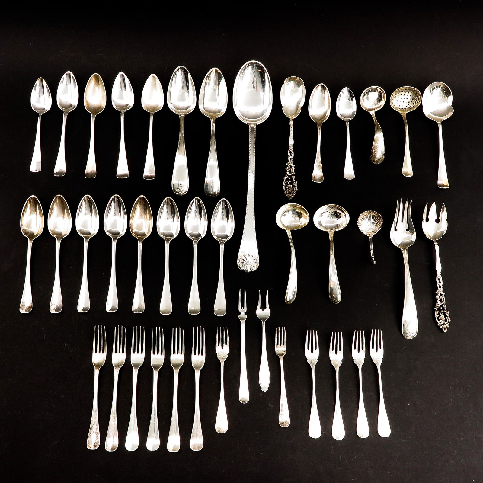 A Collection of Silver Items (1 of 7)