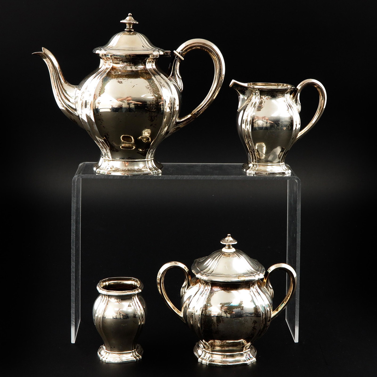 A 4 Piece Silver Coffee Service: Tallest 18 cm.