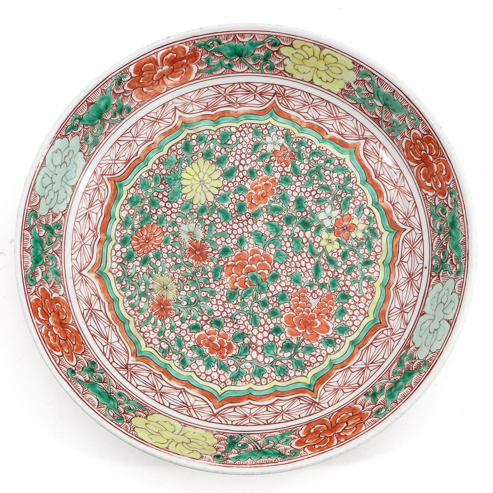 A Famille Verte Charger: Floral decor, 37 cm. in diameter.