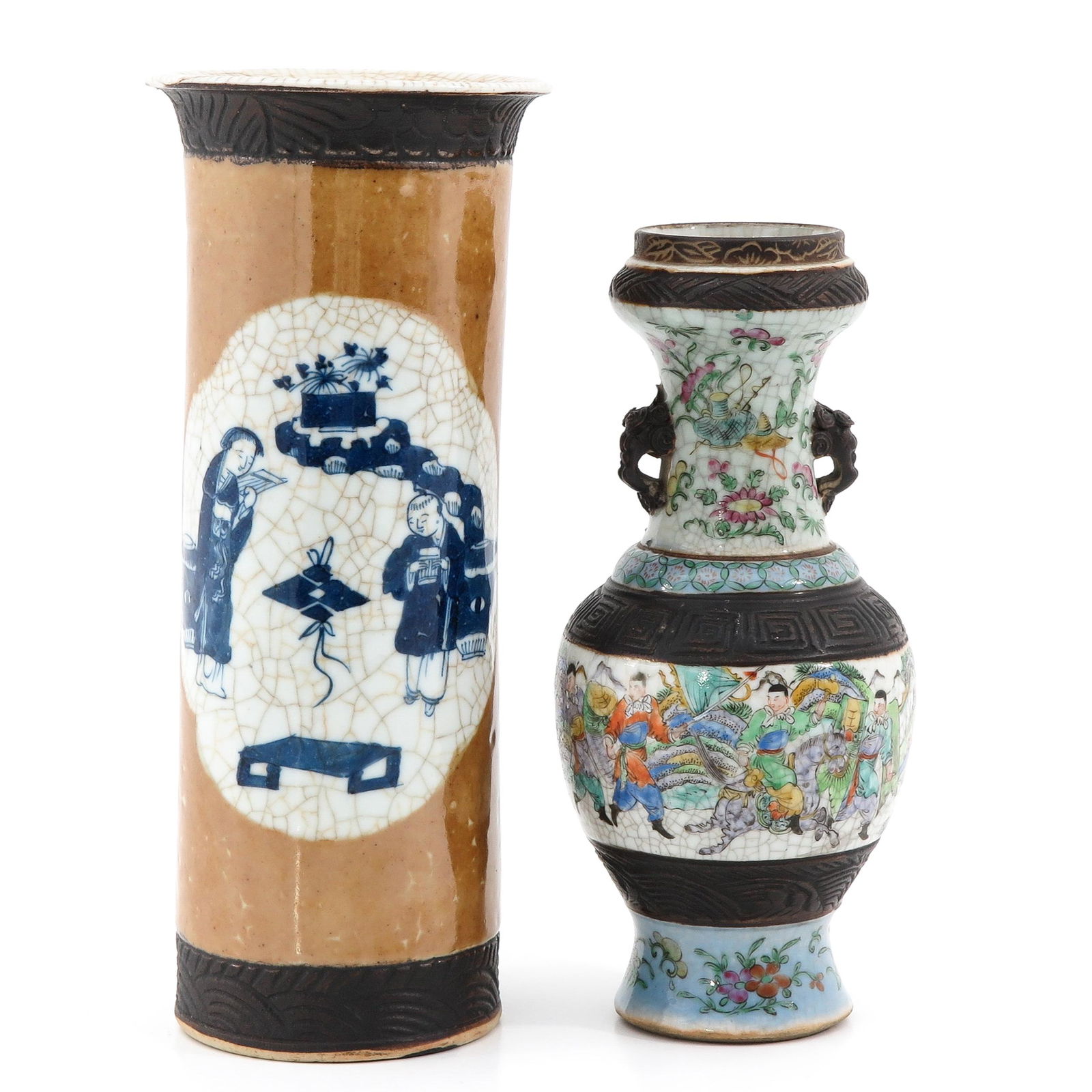 A Lot of 2 Vases (1 of 10)