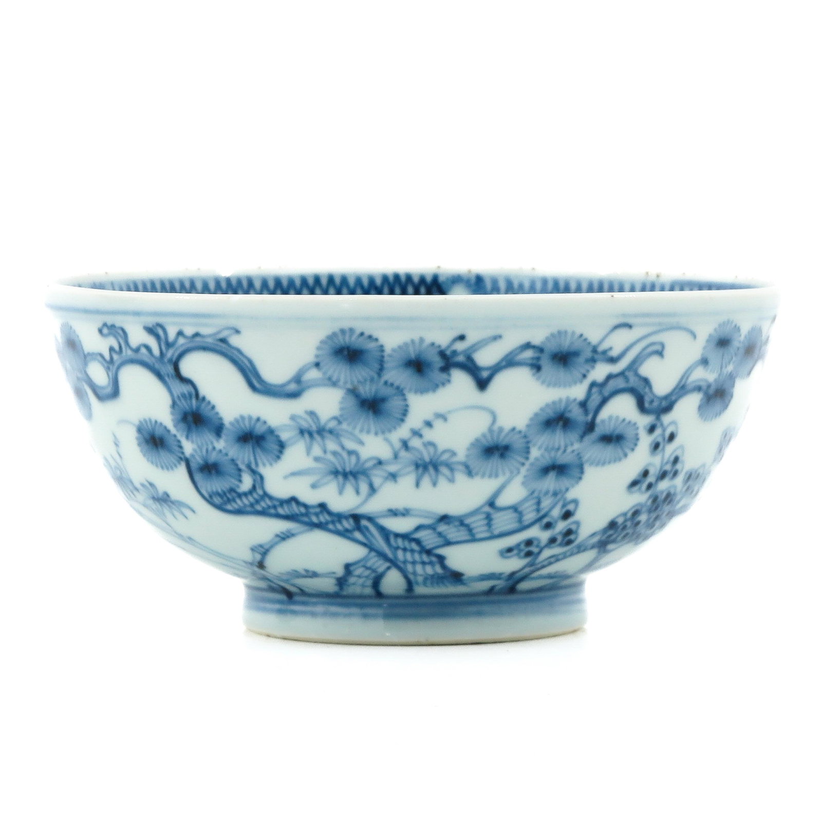 A Blue and White Bowl: Depicting scene three friends of the winter, marked with double ring and twin fish, 16 cm. in diameter