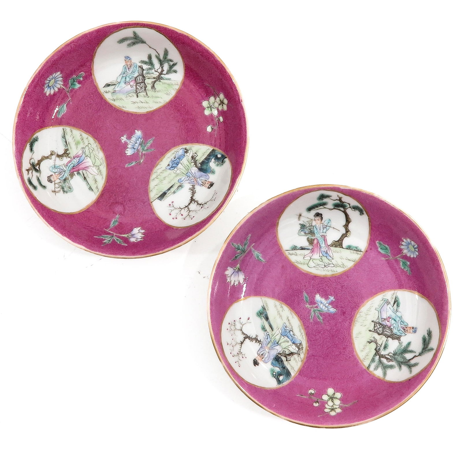 A Pair of Famille Rose Plates (1 of 10)