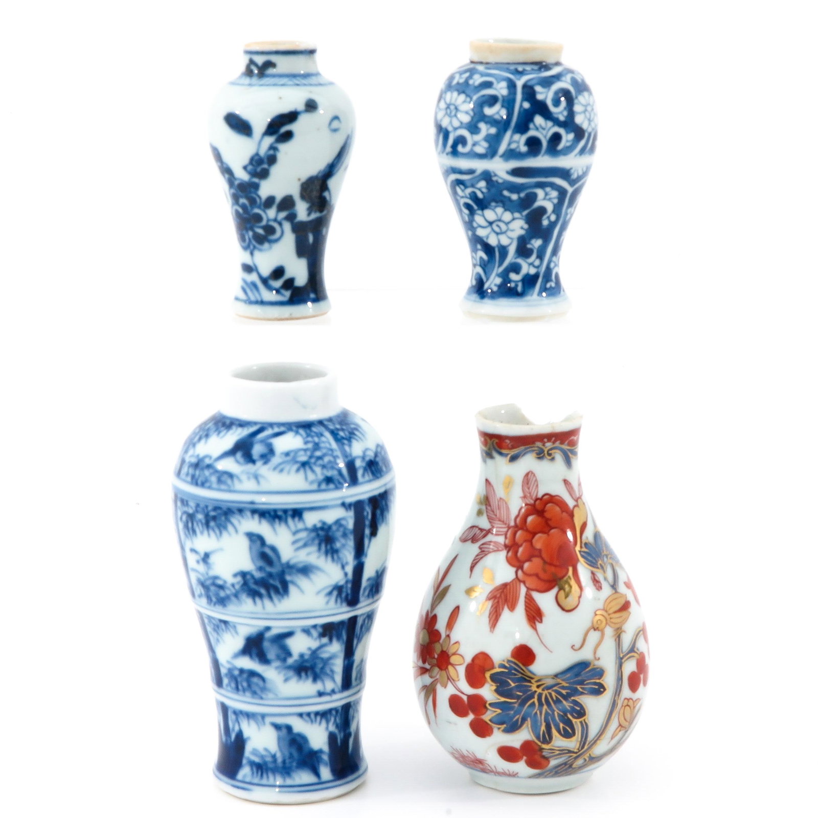 A Collection of 4 Small Vases: In a variety of decors and sizes, tallest vase is 13 cm., in diverse conditions.