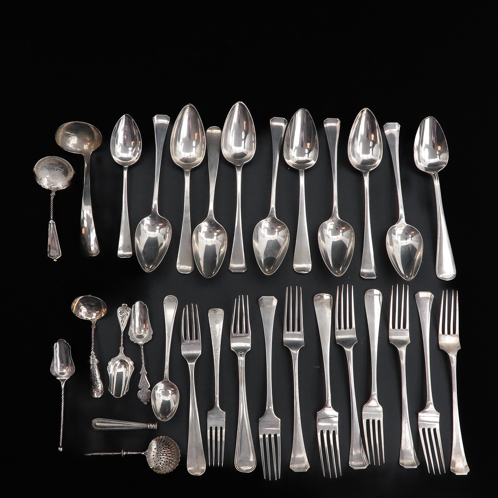 A Lot of Dutch Silver Cutlery: Dutch silver.