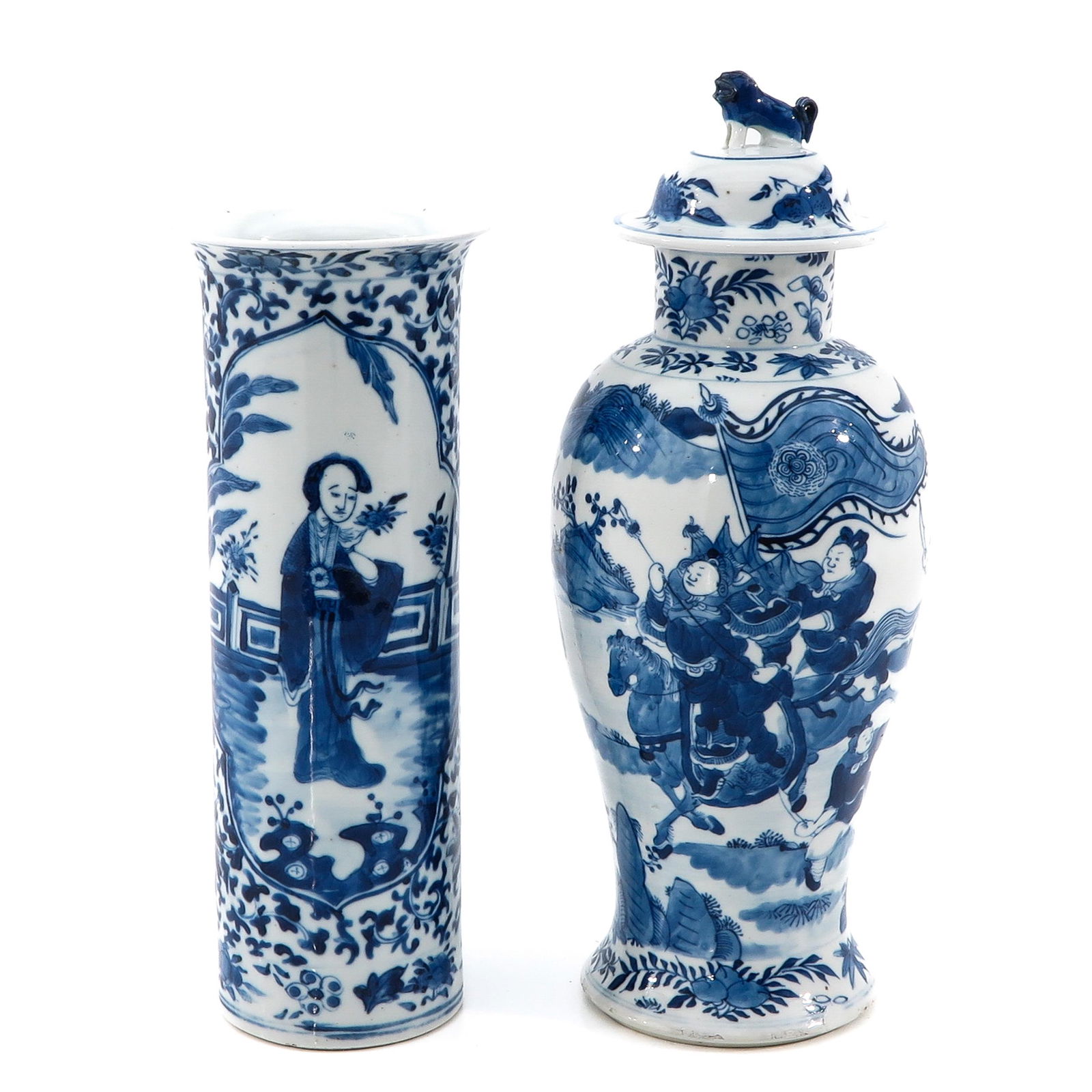 A Lot of 2 Blue and White Vases (1 of 9)