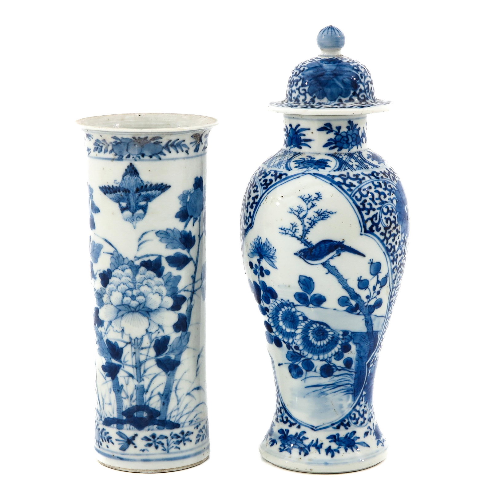 A Lot of 2 Garniture Vases: Depicting flowers and birds, Kangxi mark, tallest vase is 27 cm.