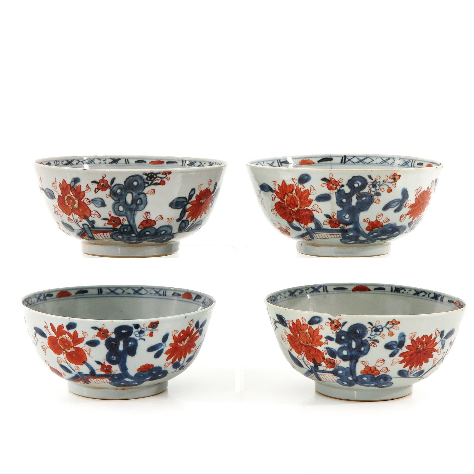 A Series of 4 Imari Bowls: Floral decor, 18th Century, 14 cm. in diameter, chip and hairline.