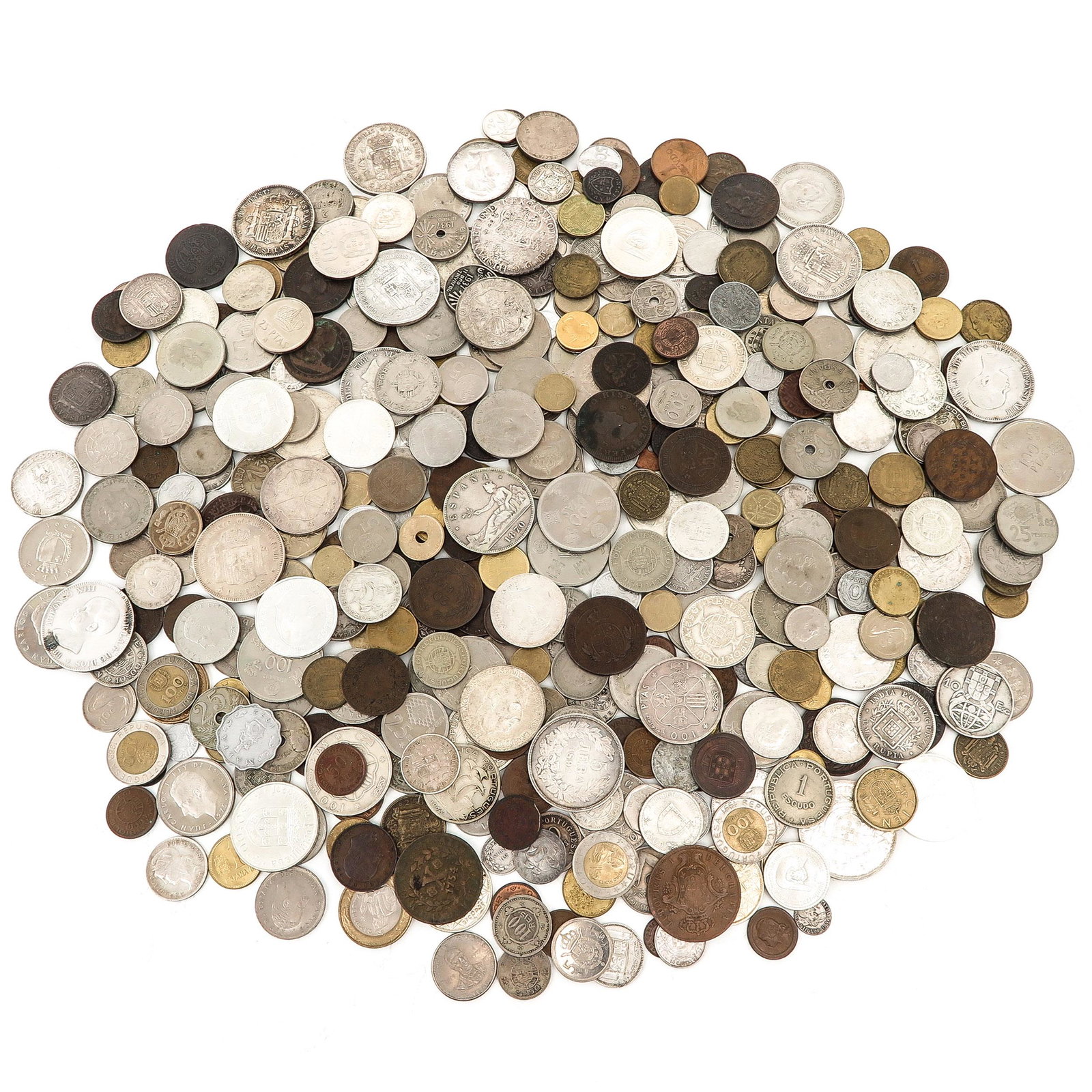 A Collection of Coins: Including coins from Malta, Portugal, and Spain, some being silver, circa 3000 gram.