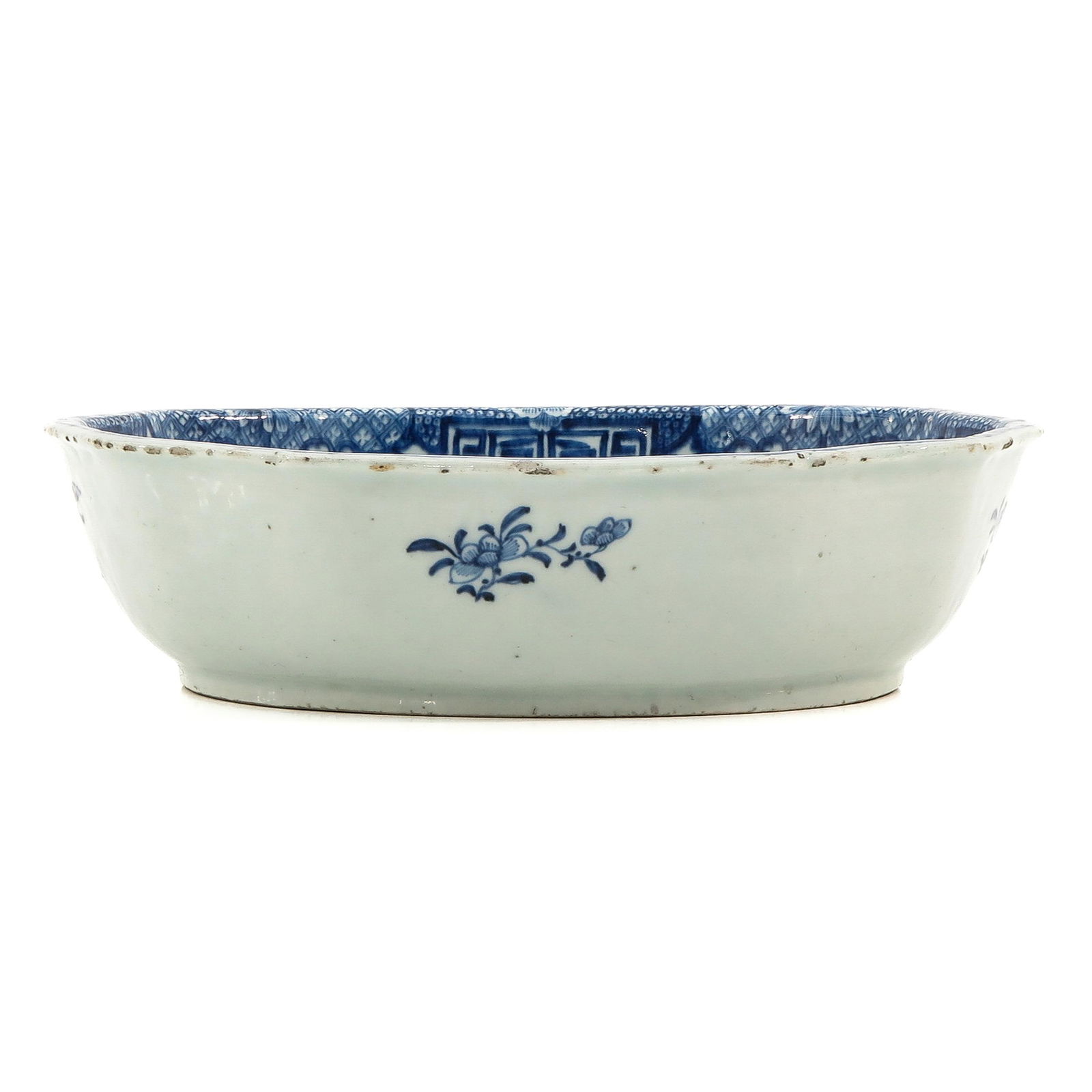 A Blue and White Serving Dish (1 of 9)