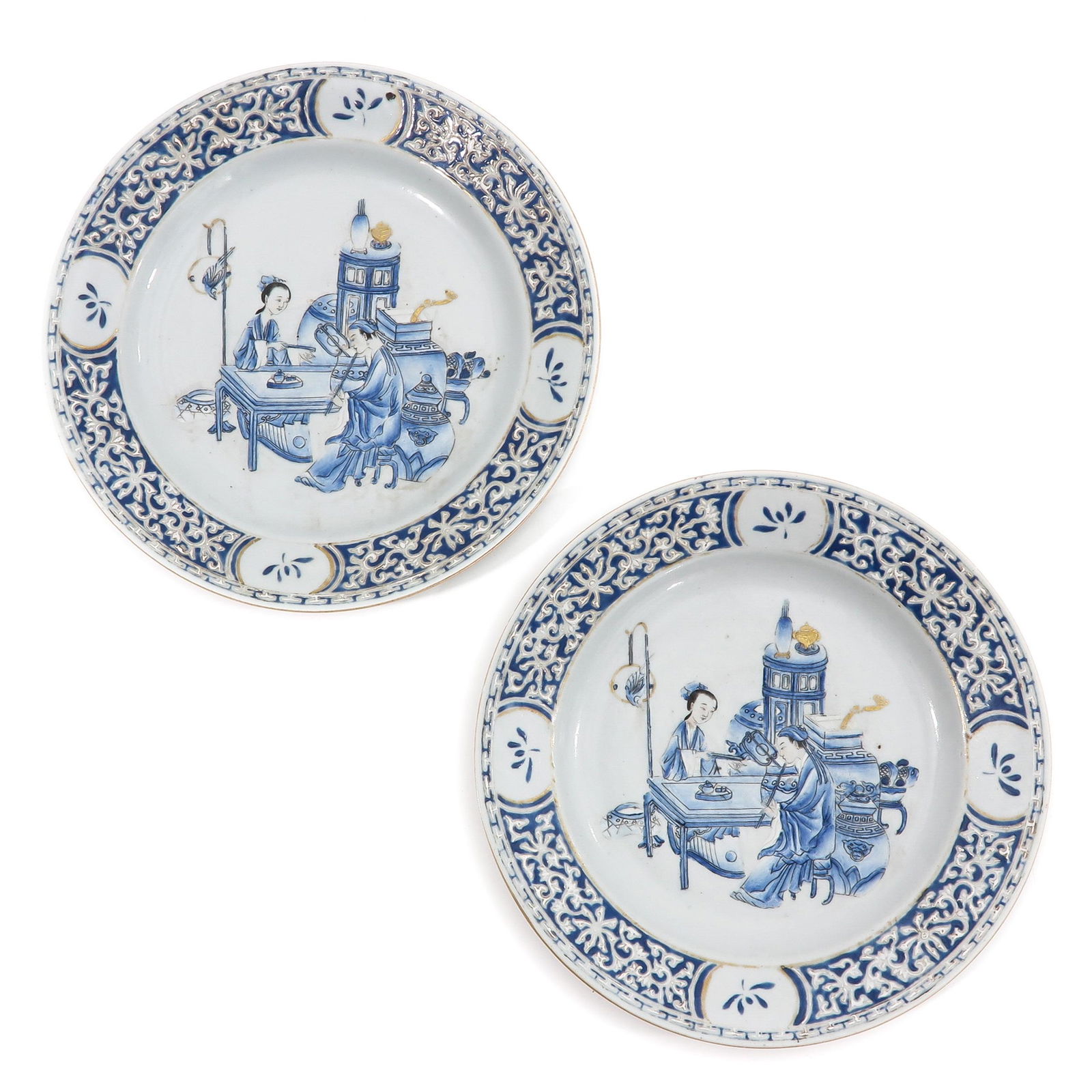 A Pair of Blue and Gilt Decor Plates (1 of 9)