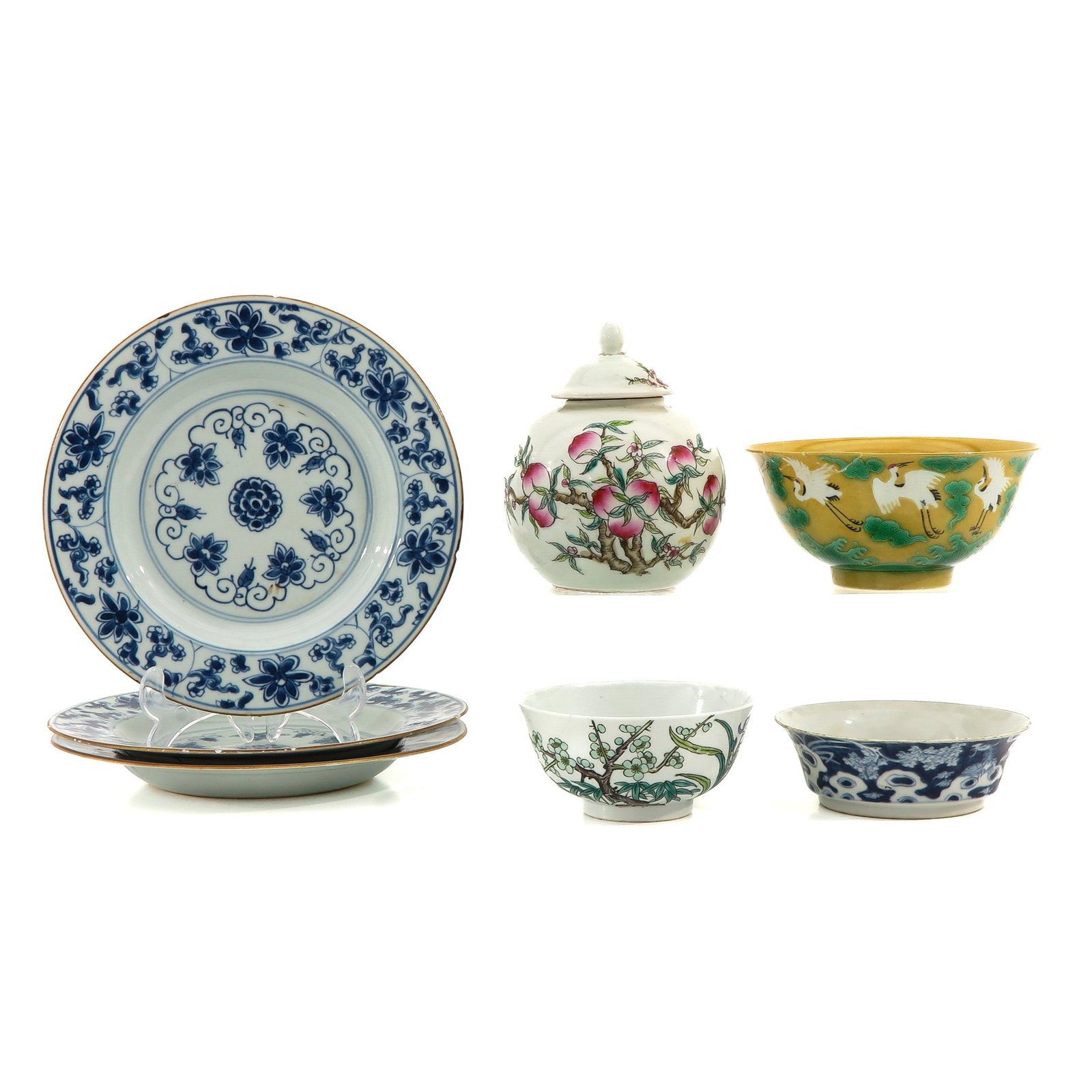 A Collection of Porcelain: Including 3 plates, 3 bowls, and a ginger jar 14 cm. tall, in diverse conditions.