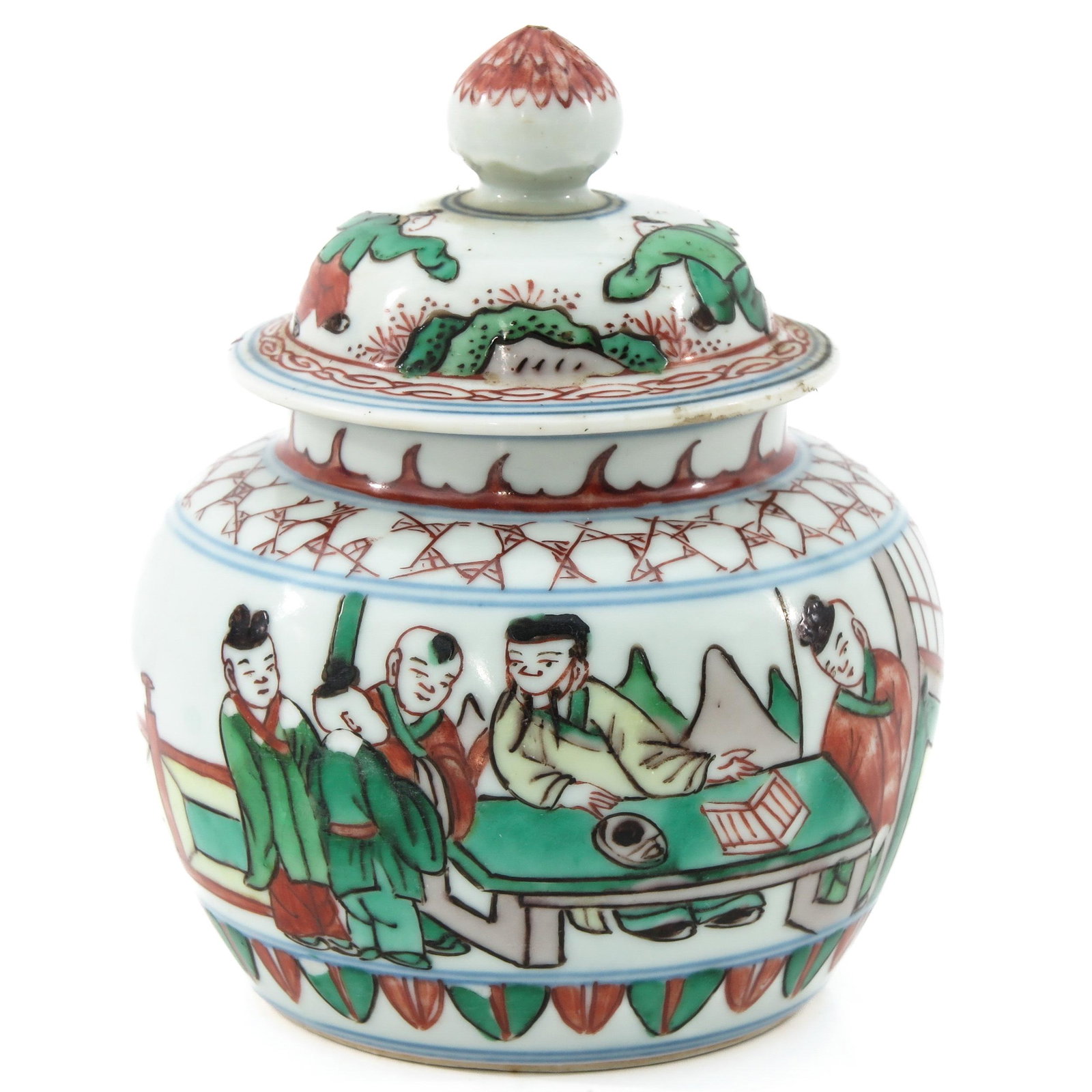 A Famille Verte Pot with Cover: Depicting gathering of Chinese figures, Jiajing mark, 13 cm. tall.