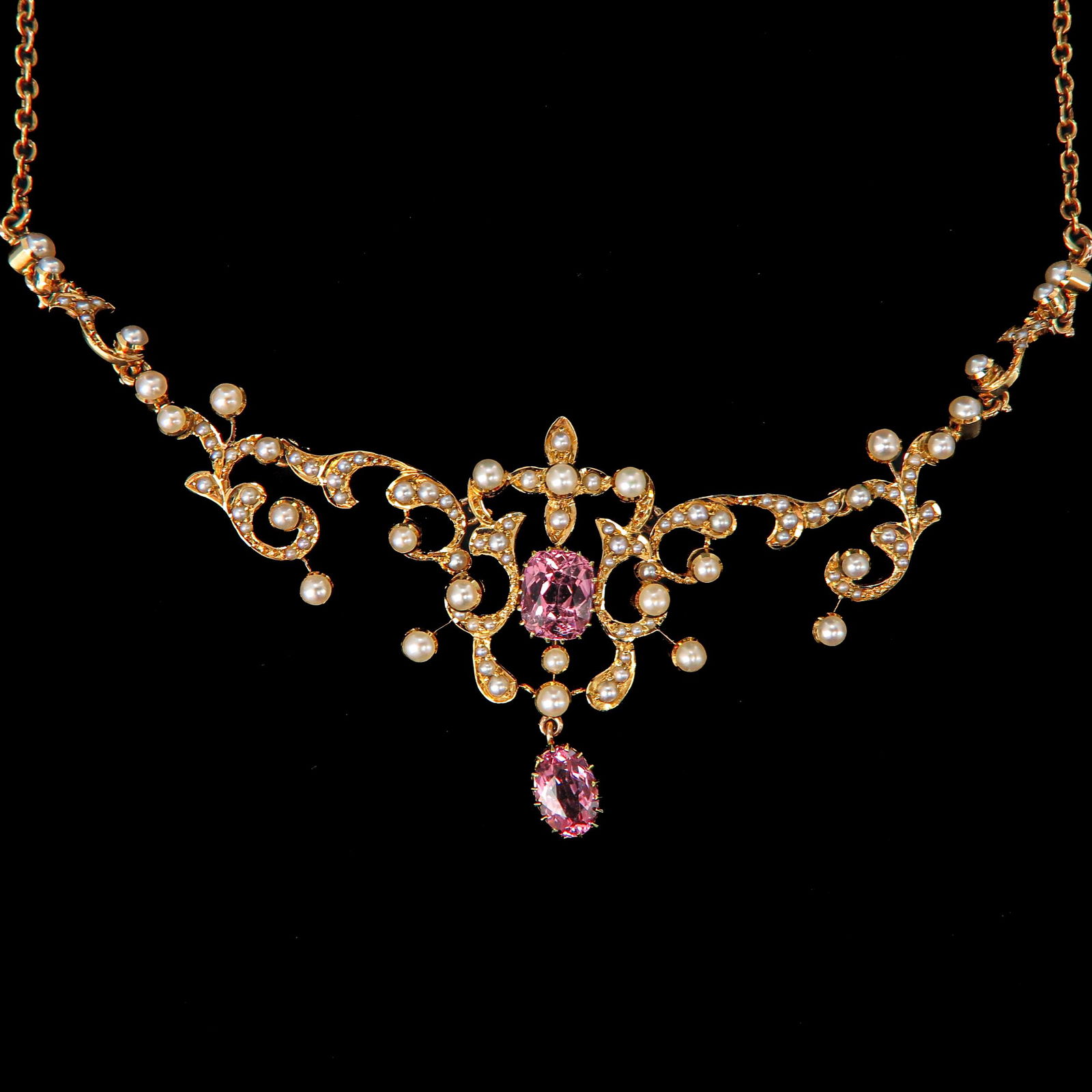 An 18KG Tourmaline and Seed Pearl Necklace (1 of 2)
