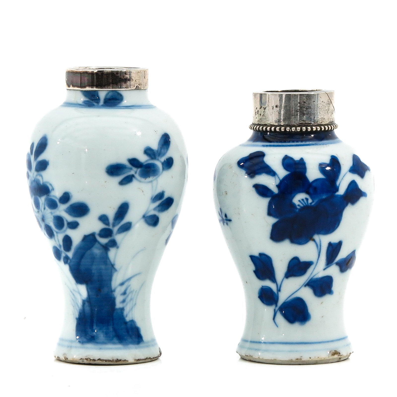A Lot of 2 Miniature Vases (1 of 9)