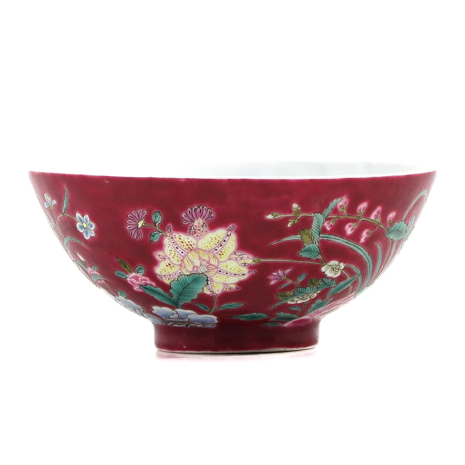 A Famille Rose Small Bowl (1 of 9)