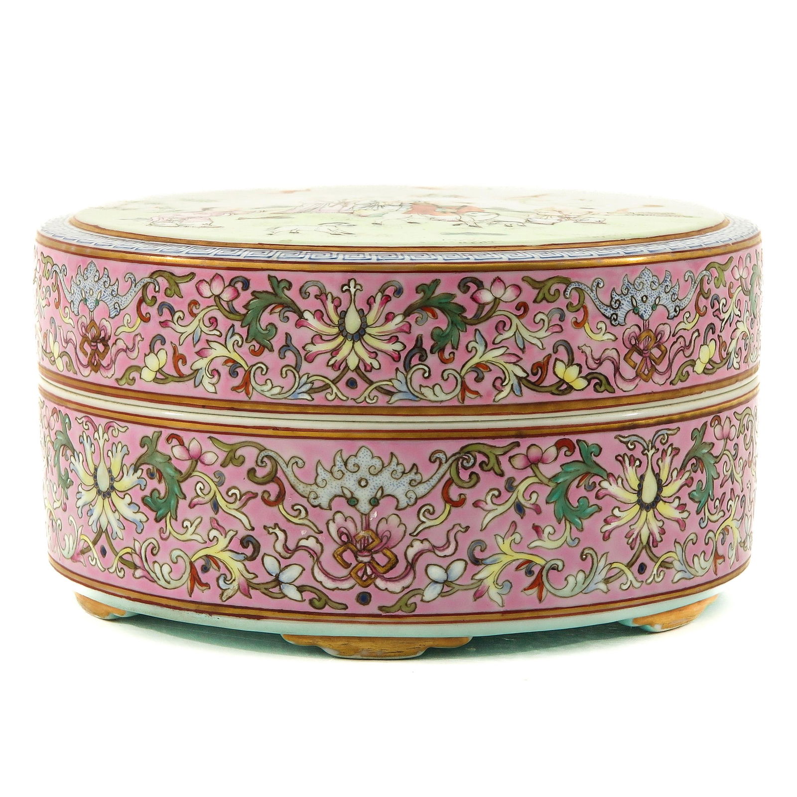 A Famille Rose Box with Cover (1 of 10)