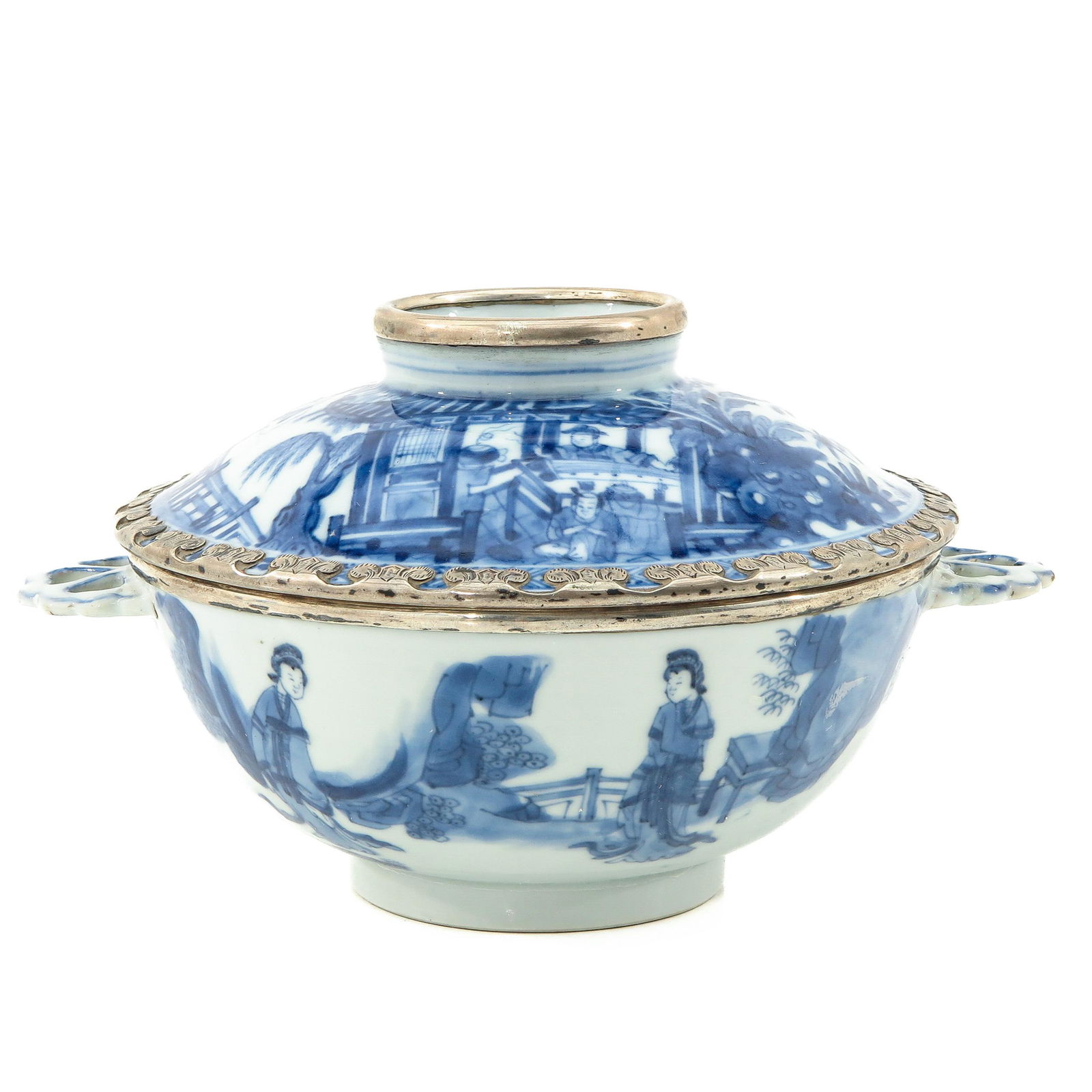 A Blue and White Tureen with Cover (1 of 10)