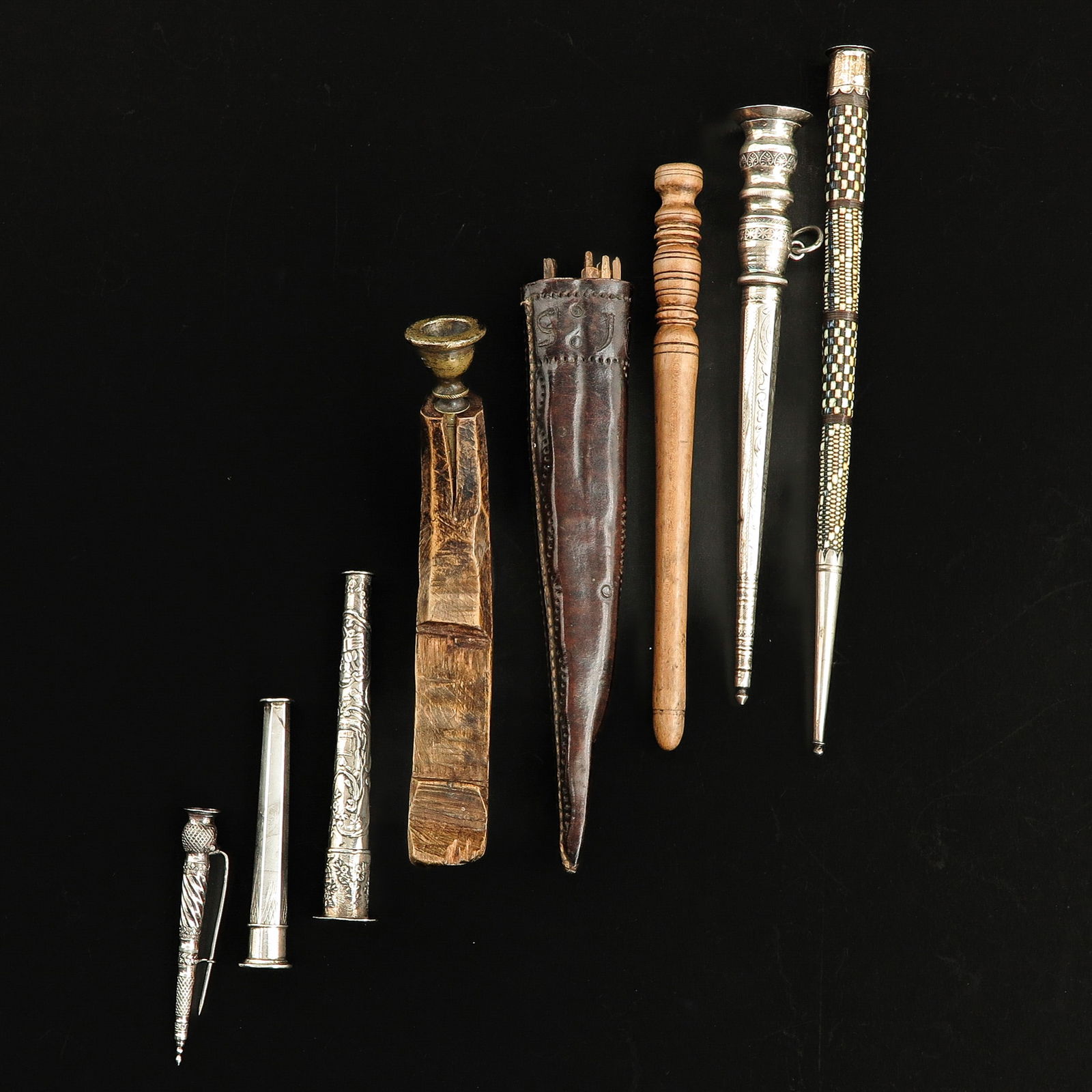 A Lot of 2 Silver Needle Cases: Circa 1810, 11 cm. long.