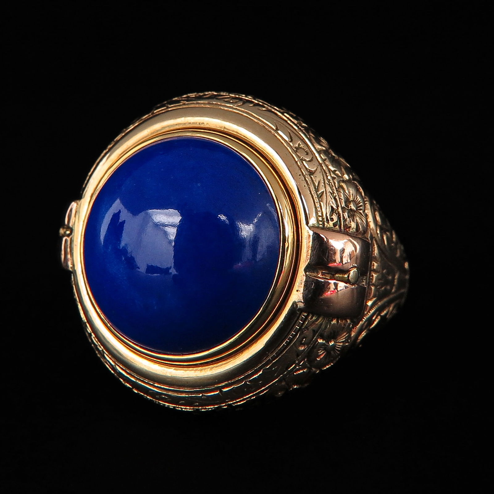 A 14KG Lapis Lazuli Ring (1 of 5)