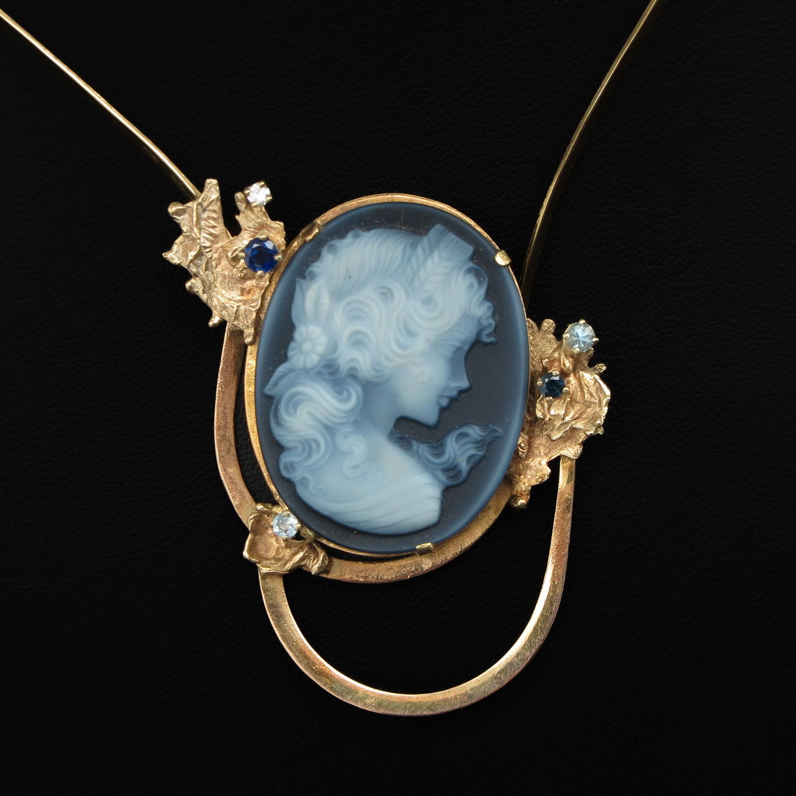 A 14KG Necklace by Designer M.J.A. Plasse - van Dijk (1 of 5)