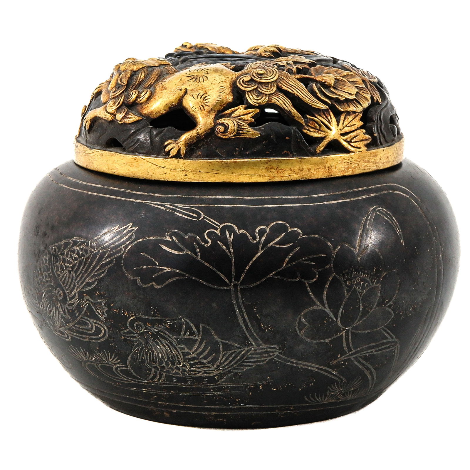 A Round Bronze Box (1 of 9)
