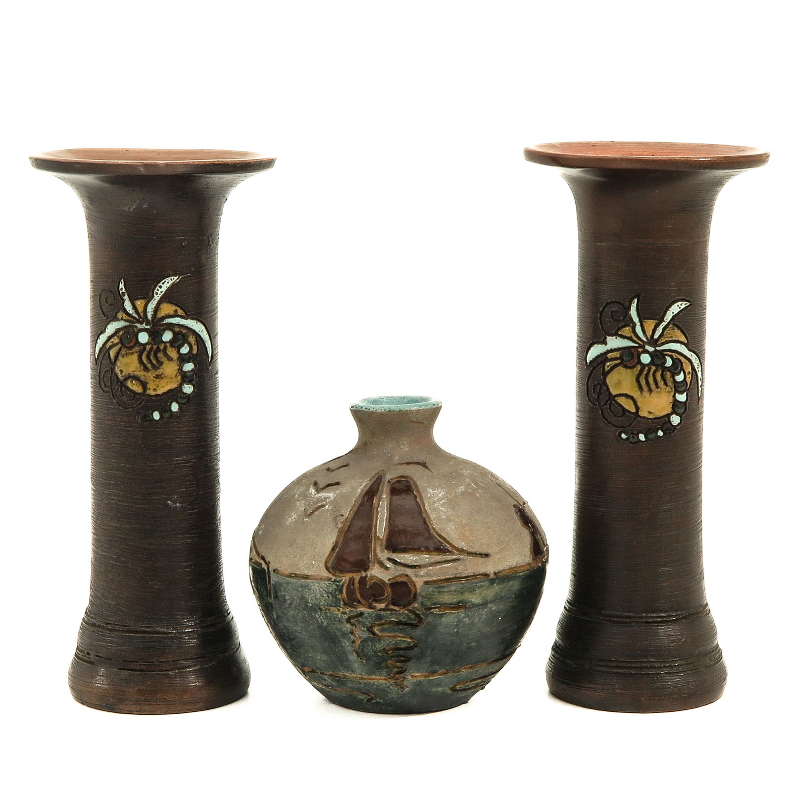 A Lot of 3 Distel Vases (1 of 9)