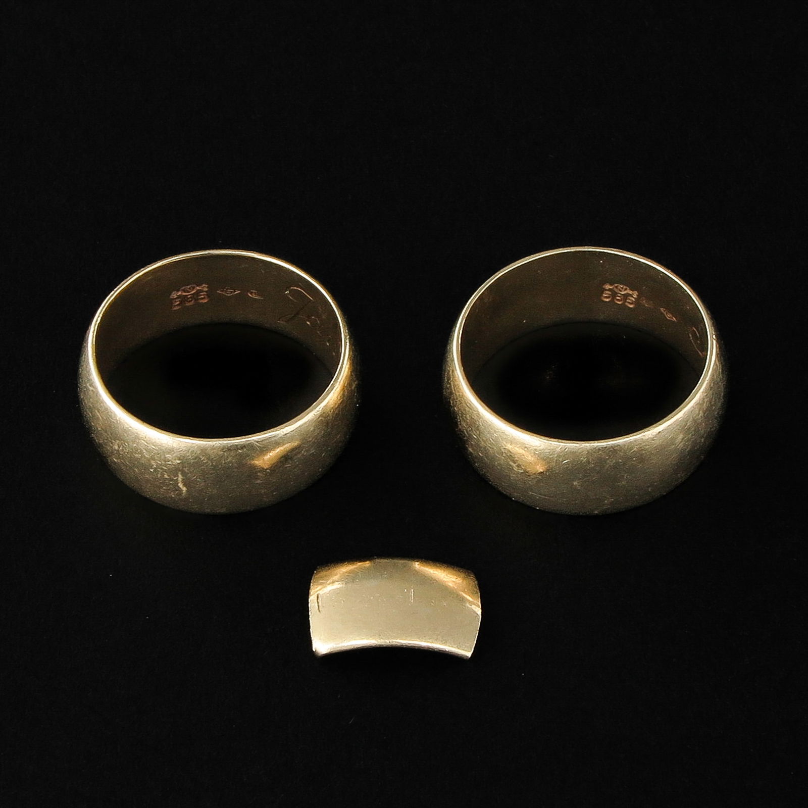 A Lot of 2 Rings (1 of 7)