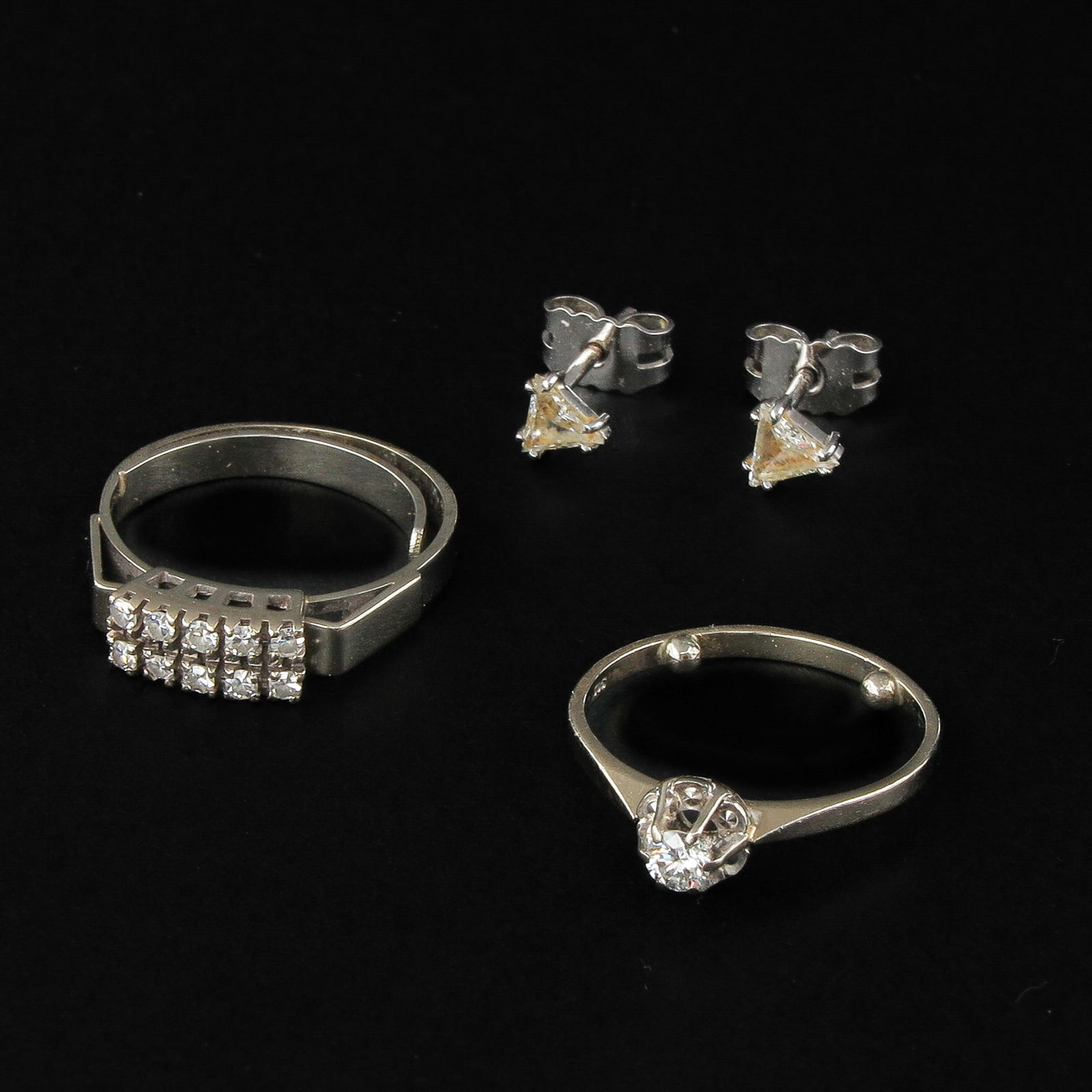 A Collection of Diamond Jewelry (1 of 10)