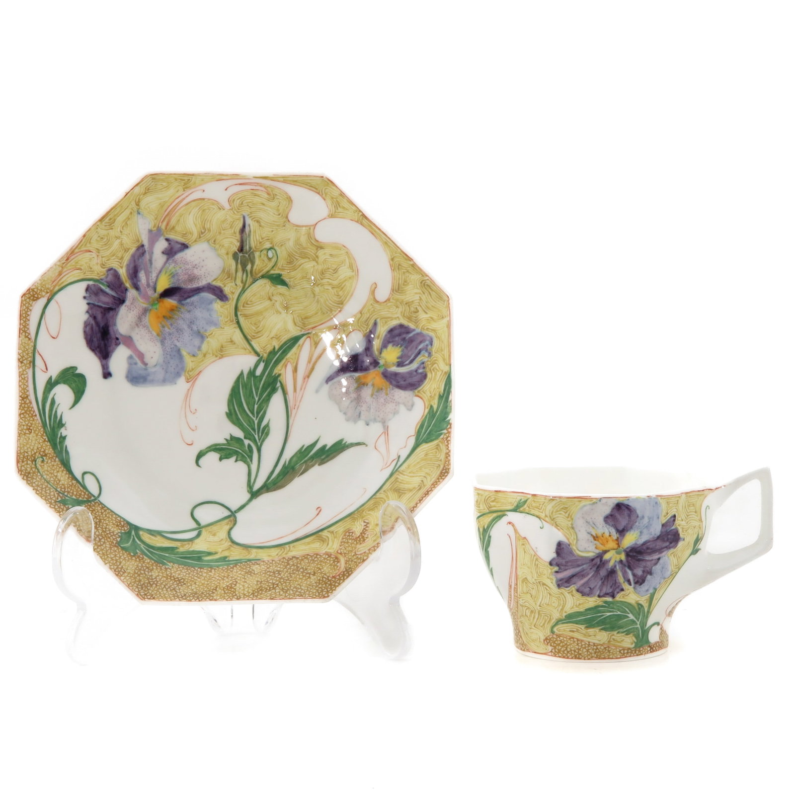 A Rozenburg Cup and Saucer: consisting of cup and saucer, eggshell porcelain, marked Rozenburg Den Haag, with painting of flowers, saucer diameter 13 cm., small hairline, fritting.