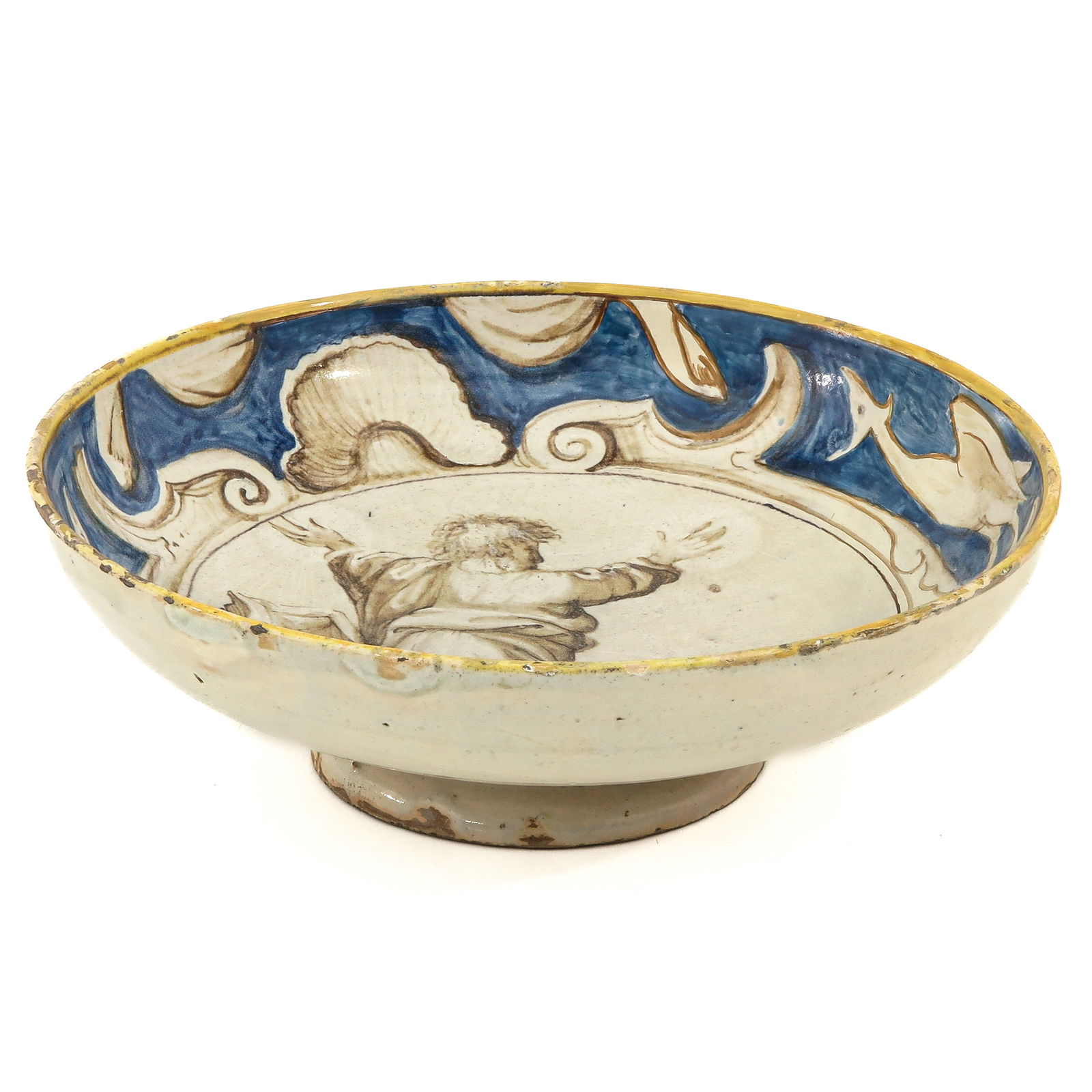 A Majolica Dish (1 of 7)