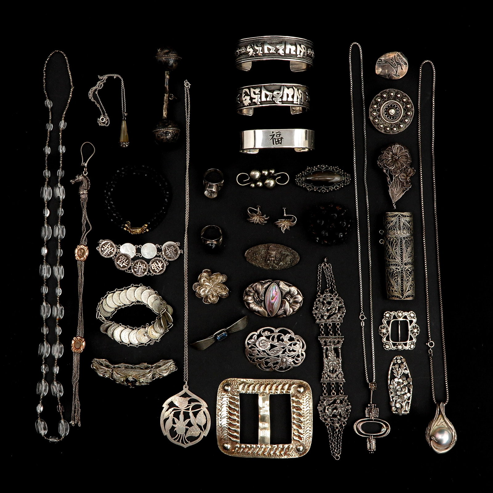 A Diverse Collection of Jewelry: Various jewelry, incl. silver