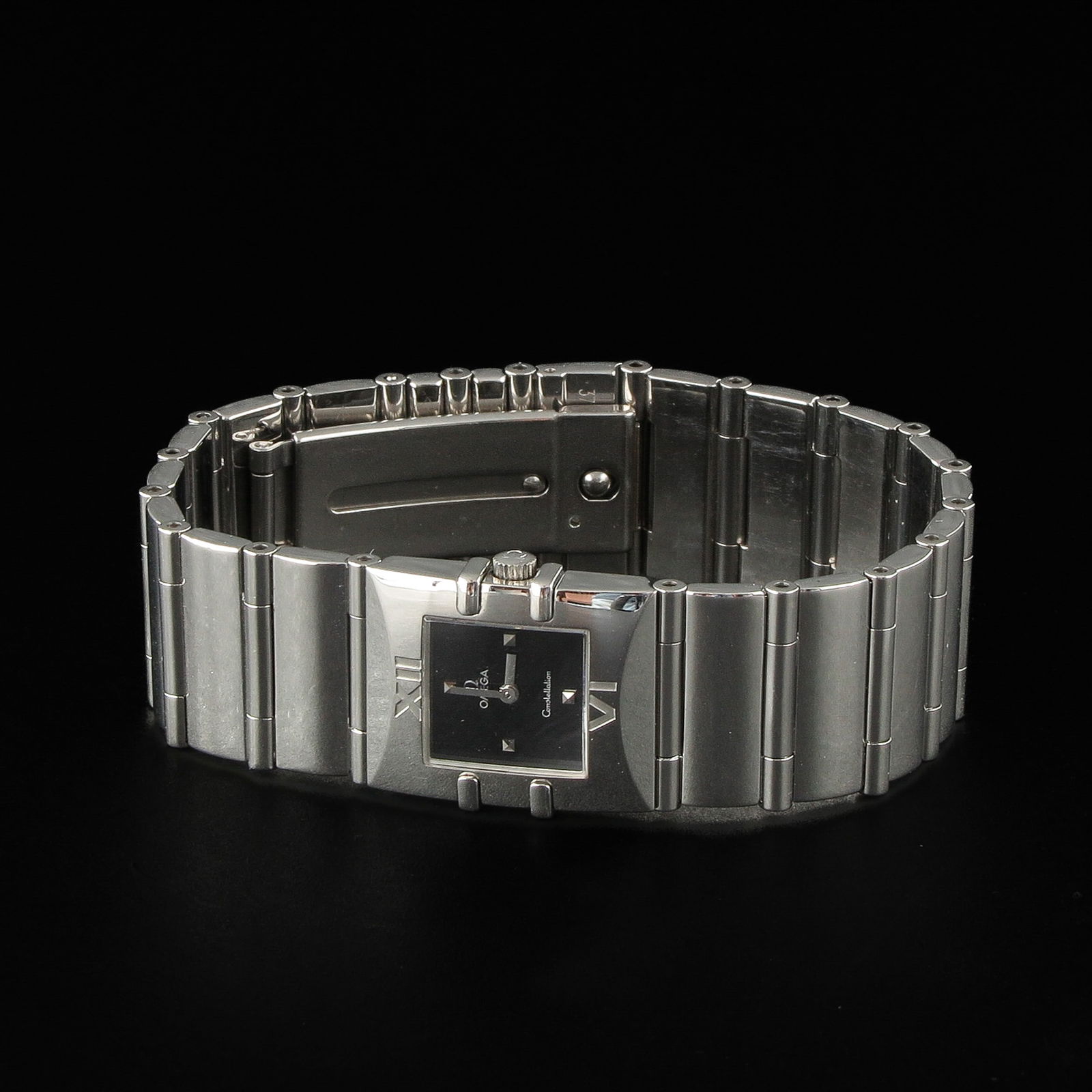 A Ladies Omega Watch (1 of 7)